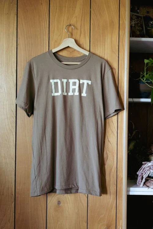 Field_Tee_Dirt_Wall.jpg