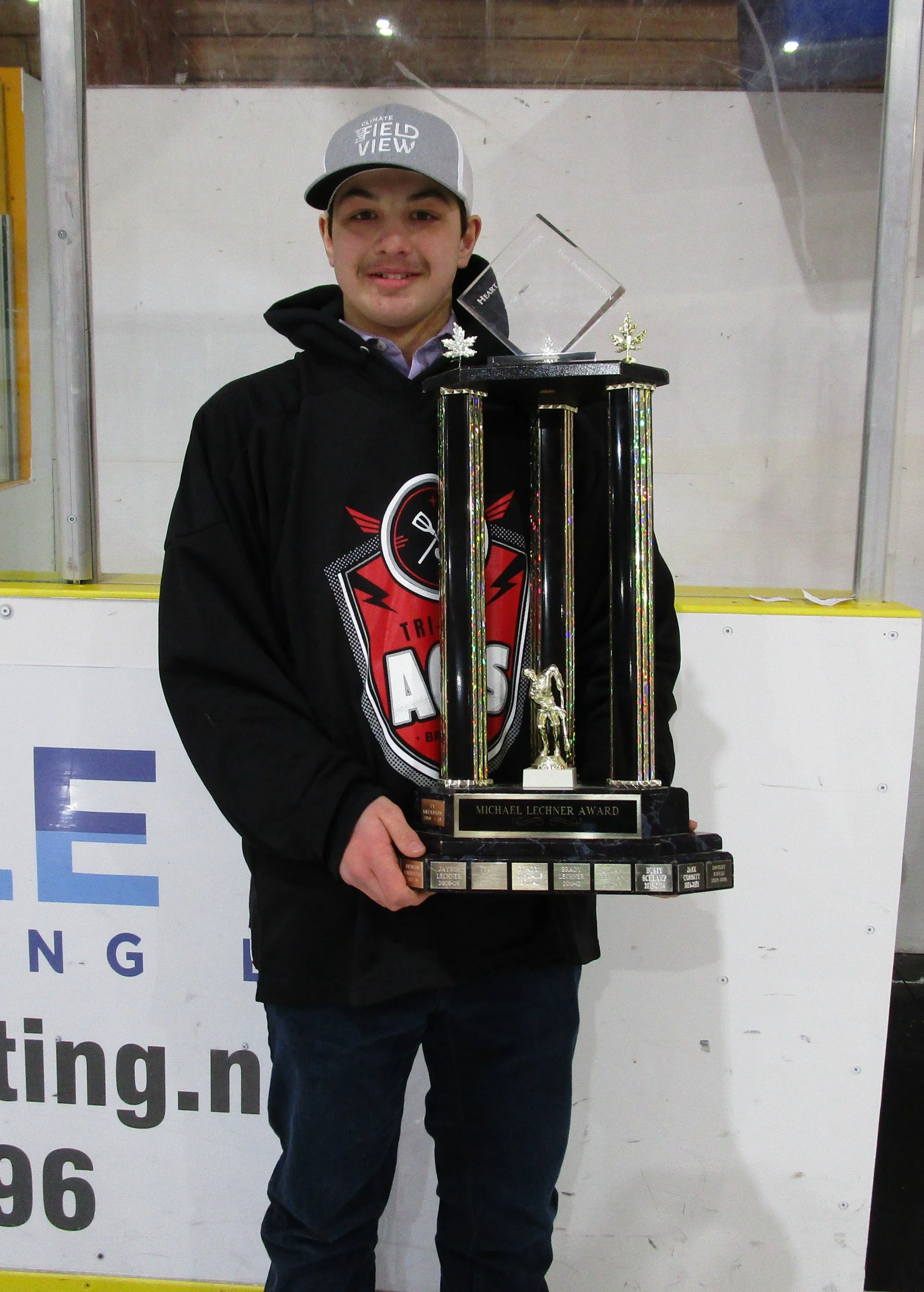 Michael Lechner Memorial Award - Connor Miskolczi.JPG