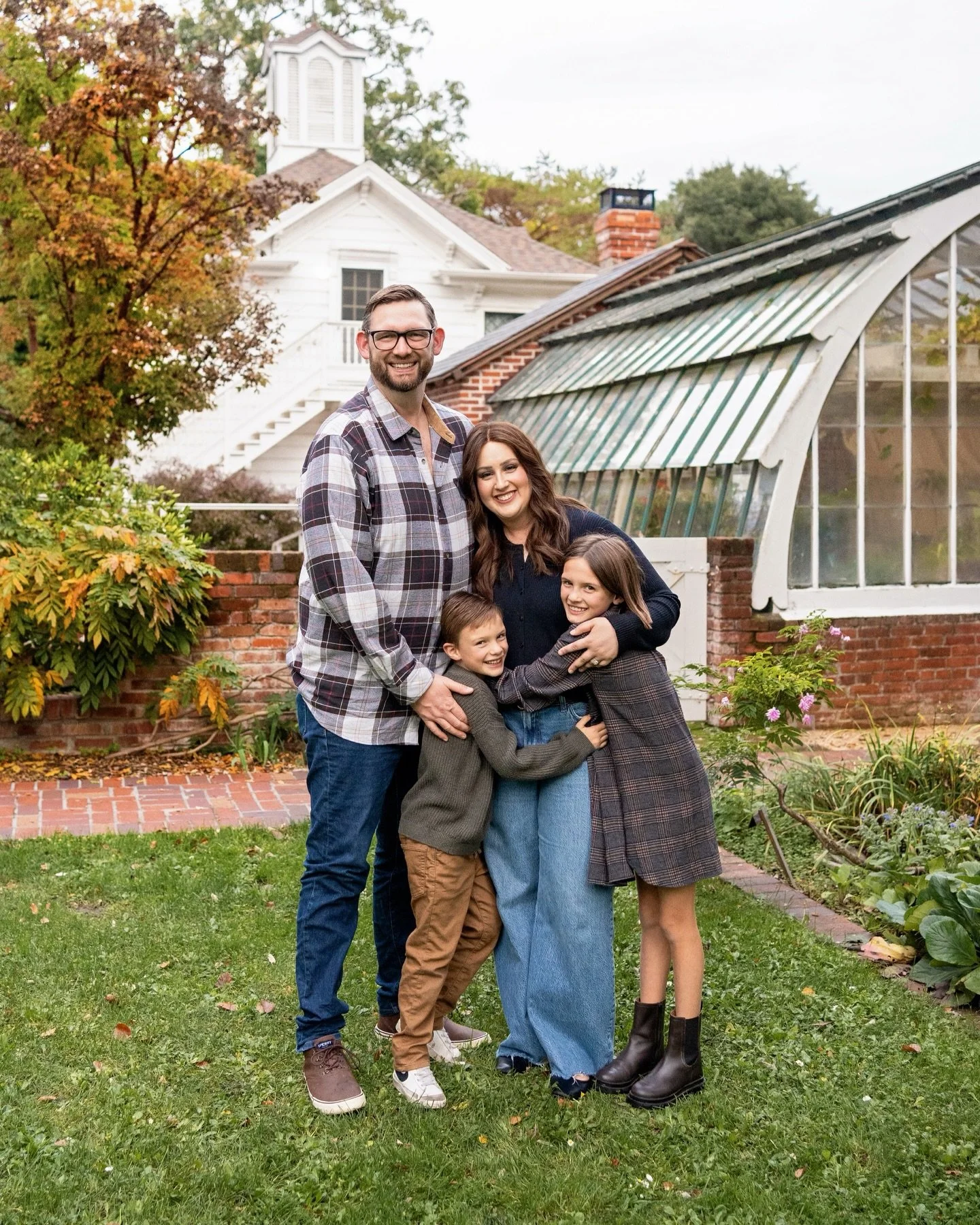 Cuties! @jessballardxo 

Now booking Spring 2026 photos! Send me a DM for more info or to reserve your session ❤️

#sonomacountyphotographer #marincountyphotographer #familyphotographer