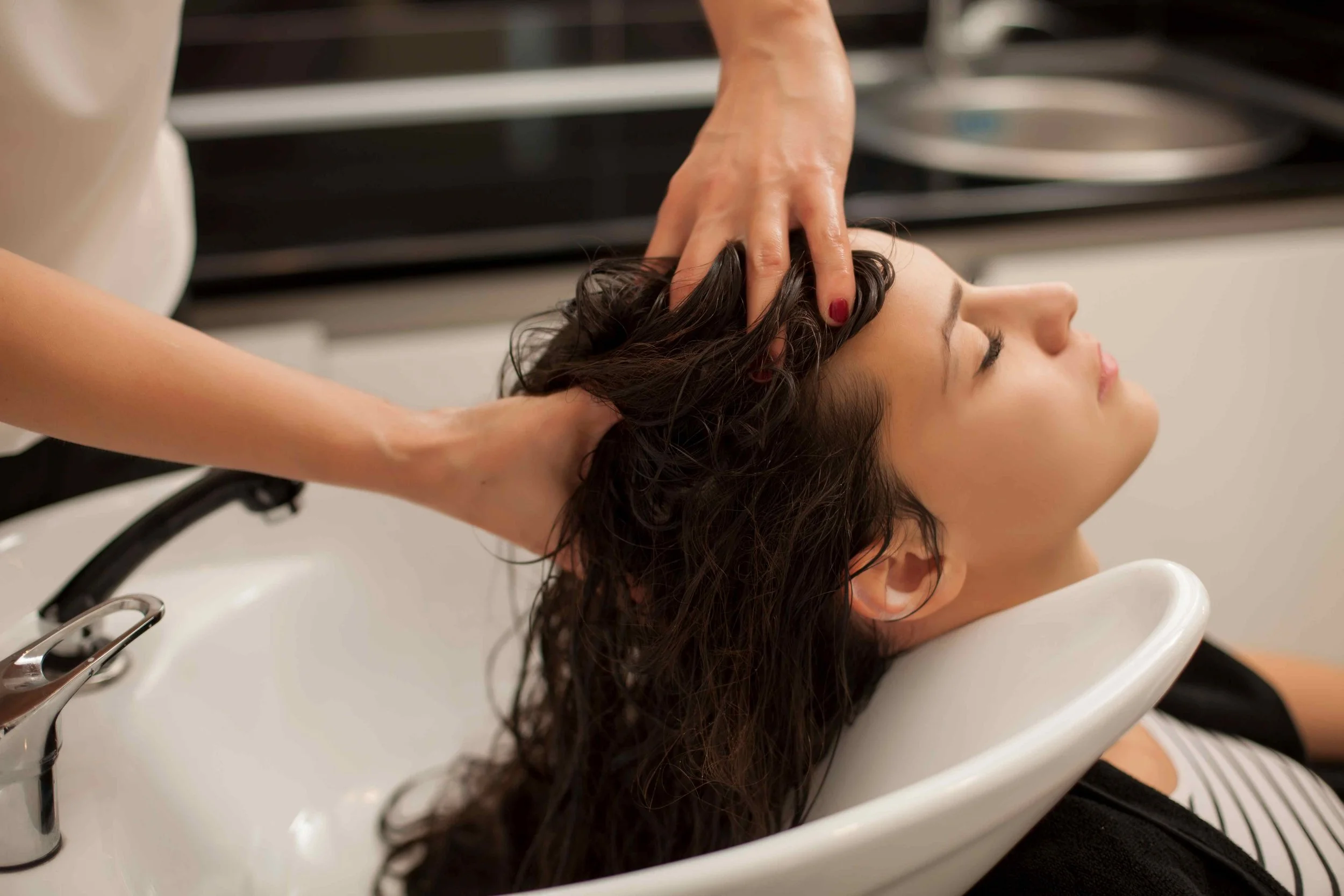 Master Your Hair Care Routine for Strong, Healthy Locks - Contagion Media