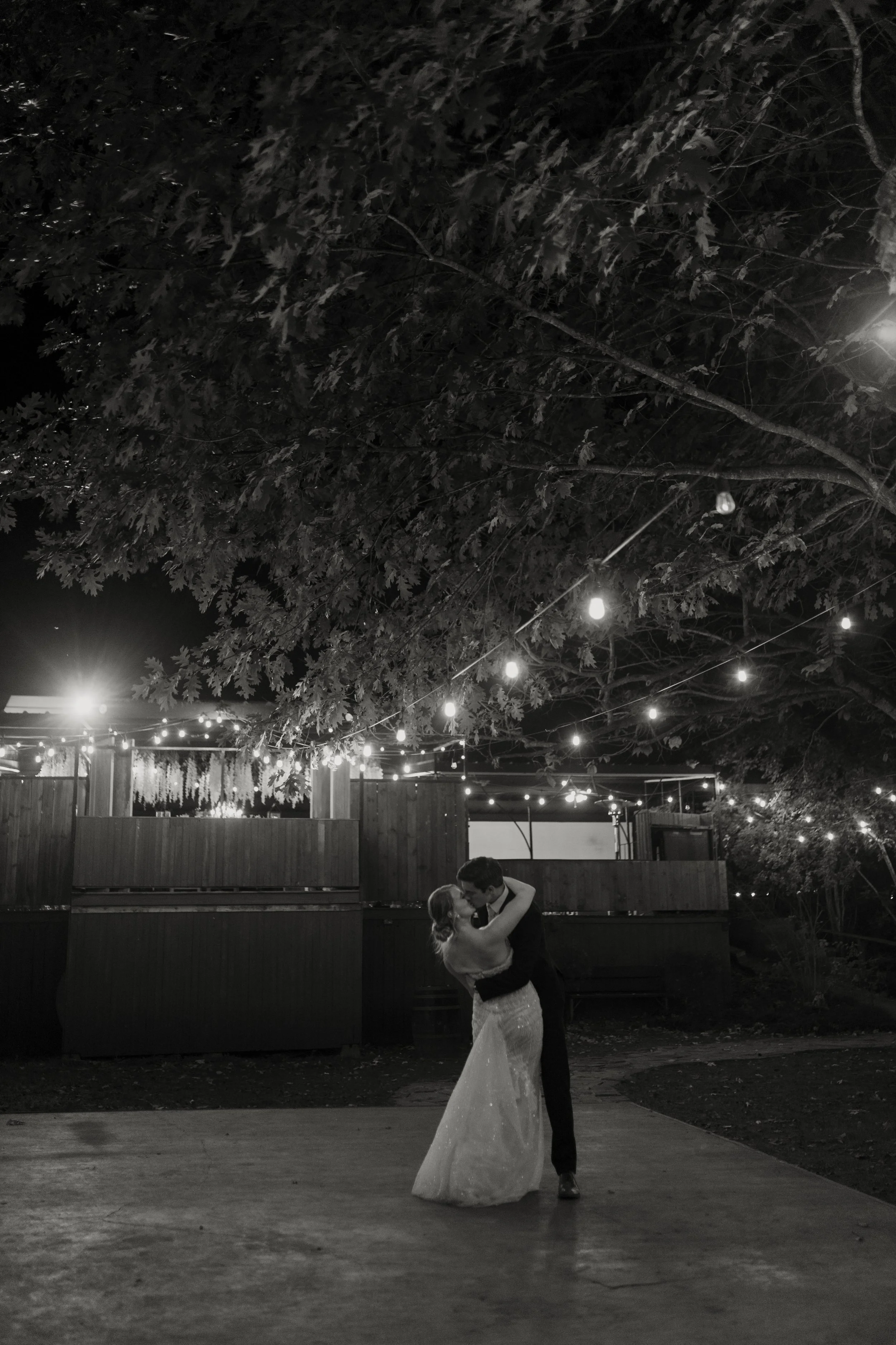 Hailey-Nicole-Creative-Dallas-Fort-Worth-Wedding-Photographer-The-Barbers-705.jpg