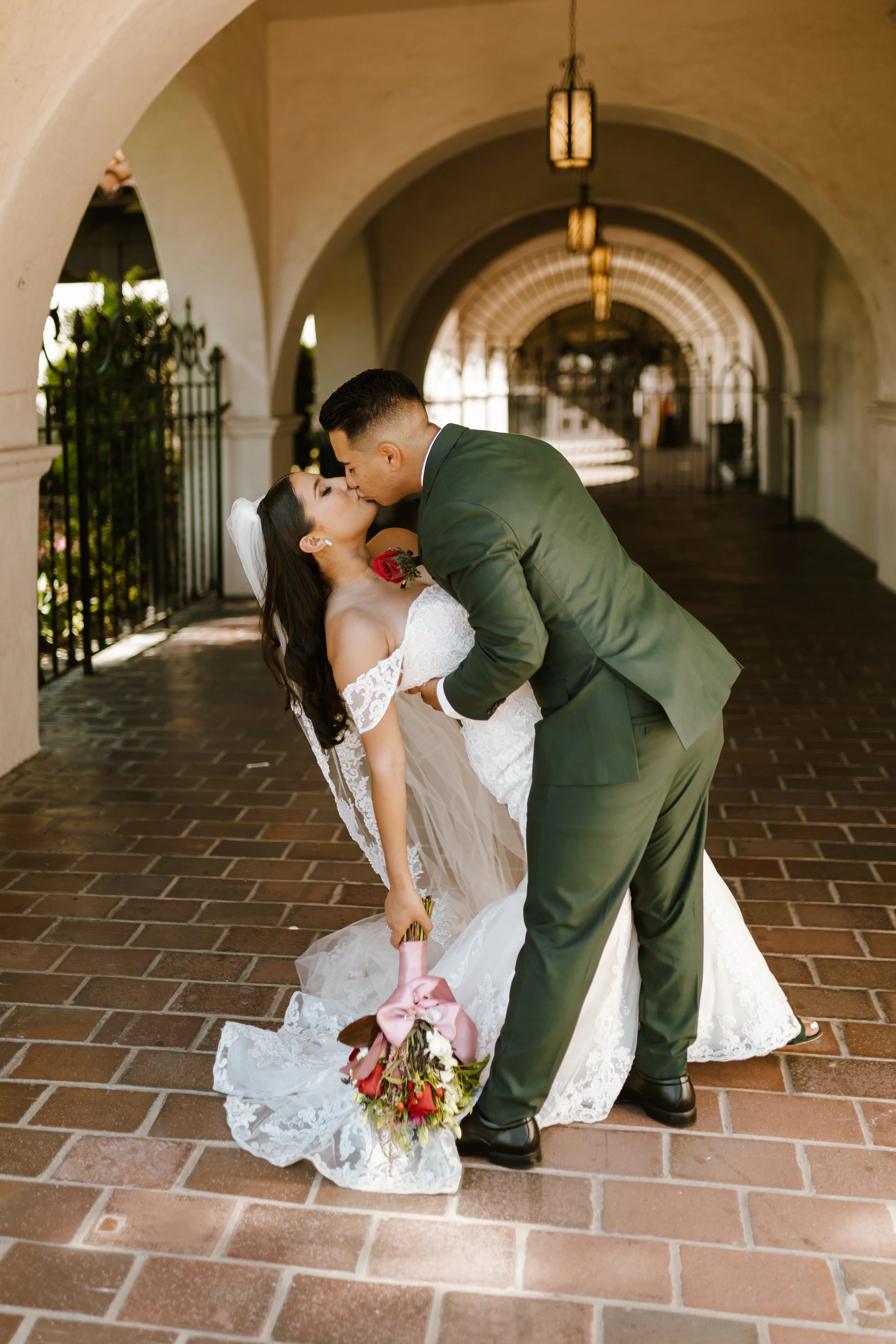 The Cabrals ╬ Romantic Wedding at San Gabriel Grapevine Arbor