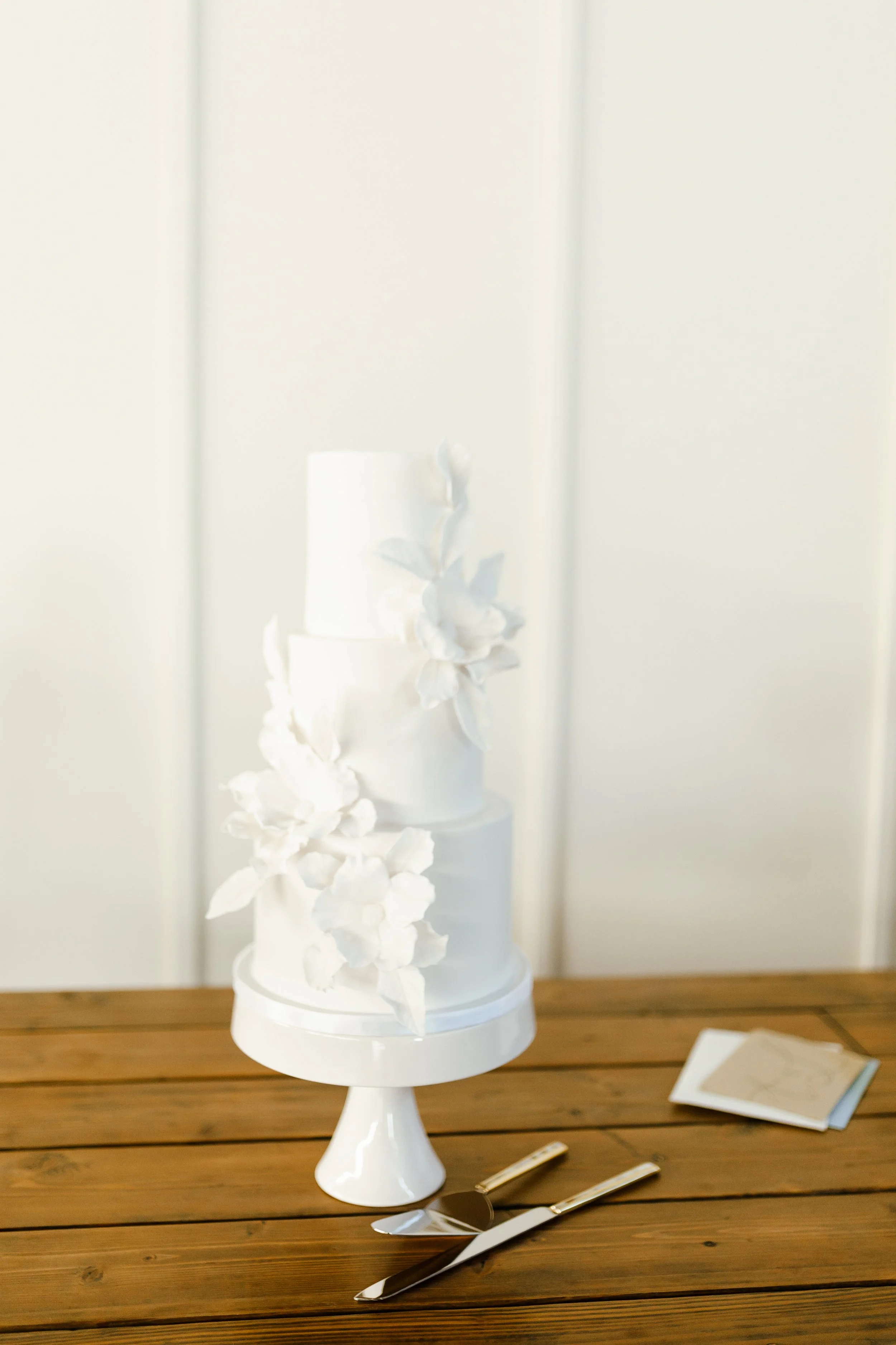 Hailey Nicole Creative | North Texas Western + Wedding Photographer | Rustic Boho Wedding in Tri-Cities, WA at Willow Inspired