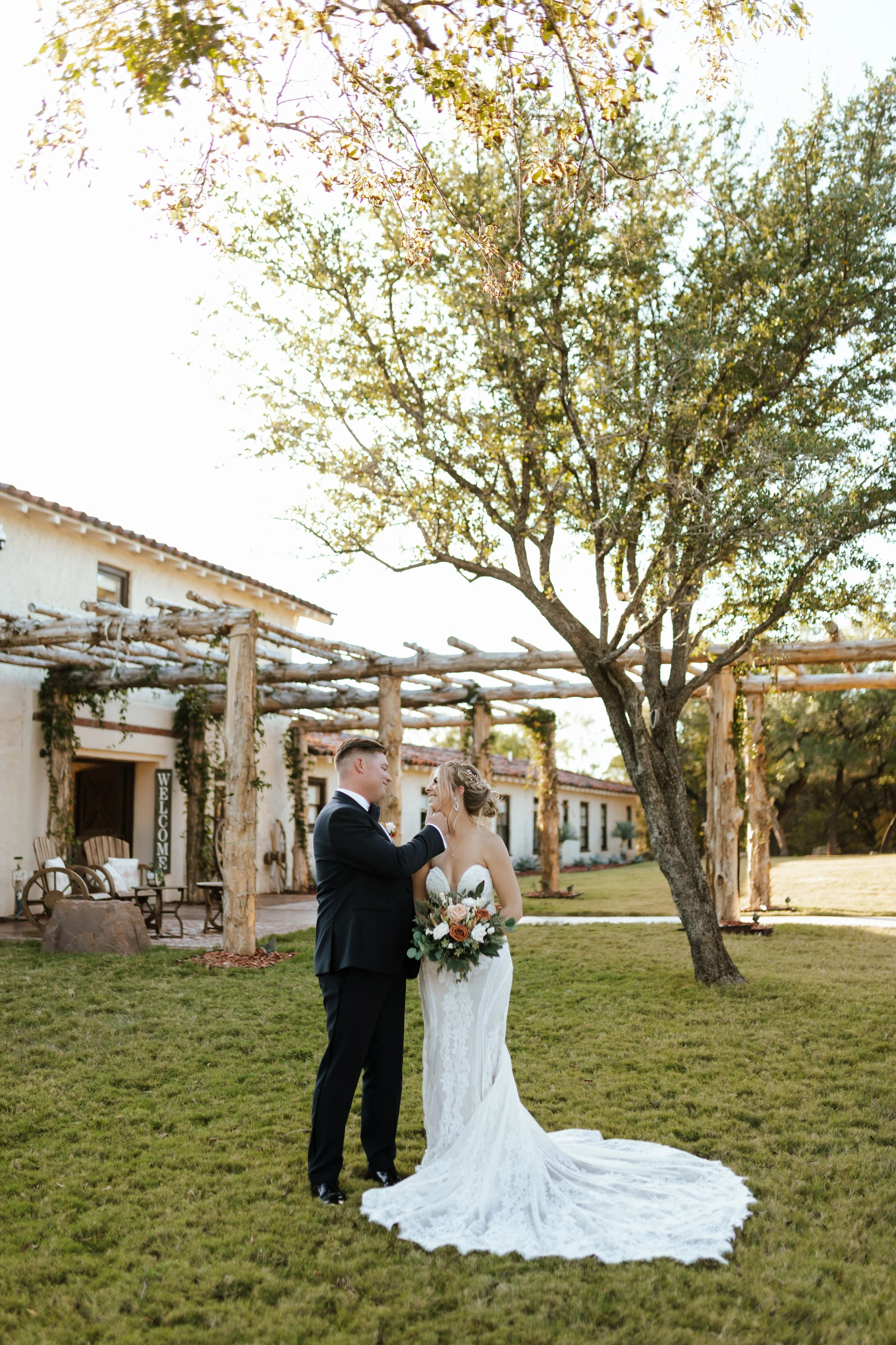 Hailey-Nicole-Creative-Dallas-Fort-Worth-Wedding-Photographer-The-Berkleys-477.jpg