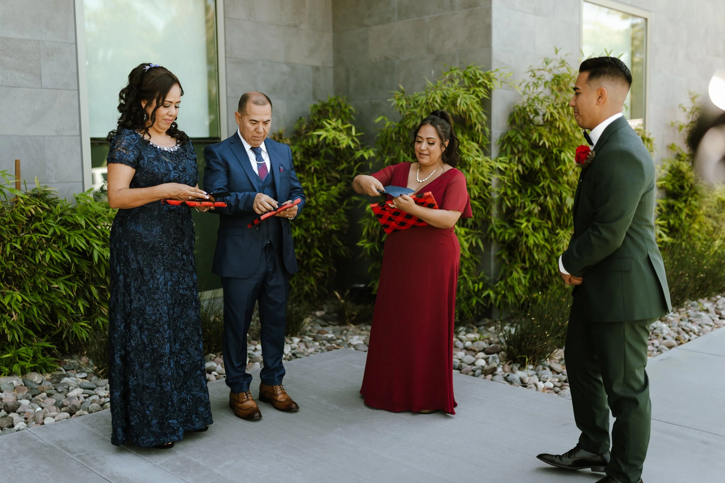 Hailey-Nicole-Creative-Dallas-Fort-Worth-Wedding-Photographer-The-Cabrals-224.jpg