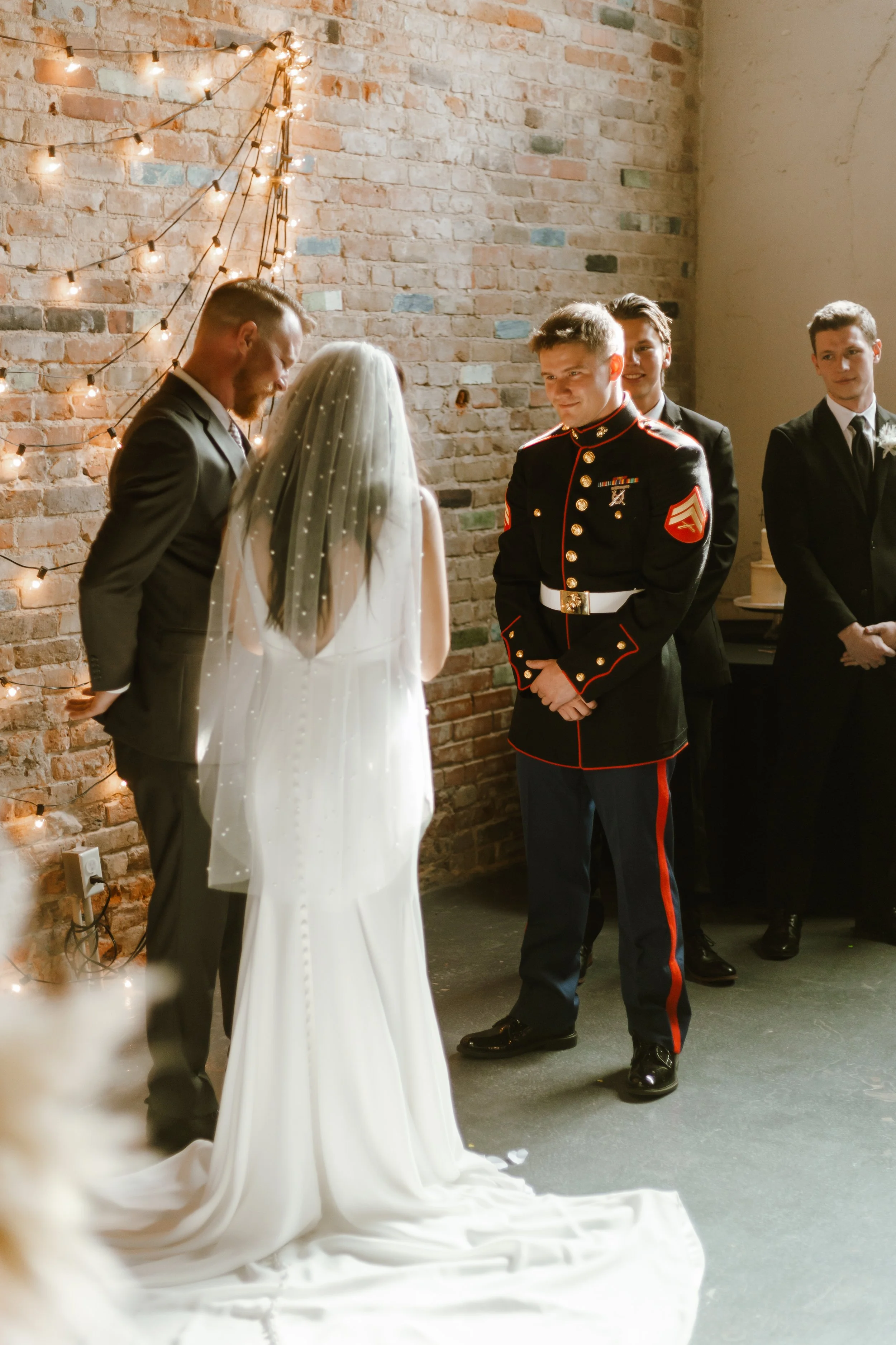 Hailey Nicole Creative | Minimal and Industrial Wedding photography at the Eagle Historic Warehouse in Hilsboro, Texas | DFW Wedding and Engagement PhotographerHailey Nicole Creative | Minimal and Industrial Wedding photography at the Eagle Historic