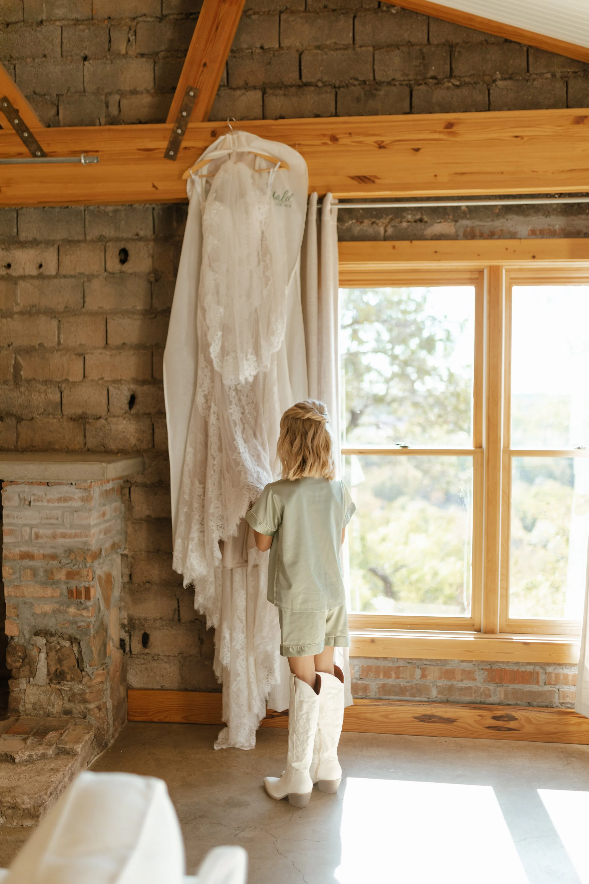 Hailey-Nicole-Creative-Dallas-Fort-Worth-Wedding-Photographer-The-Berkleys-97.jpg