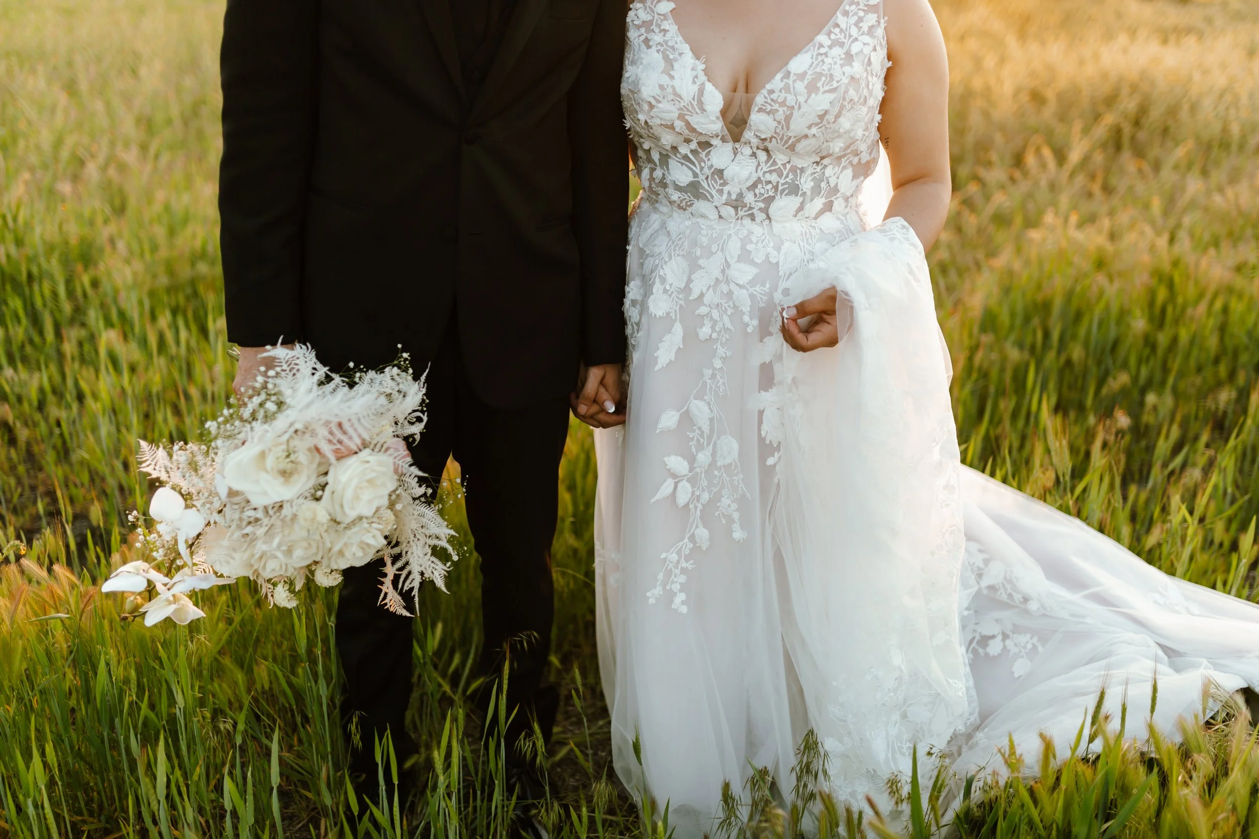 Hailey Nicole Creative | North Texas Western + Wedding Photographer | Rustic Boho Wedding in Tri-Cities, WA at Willow Inspired
