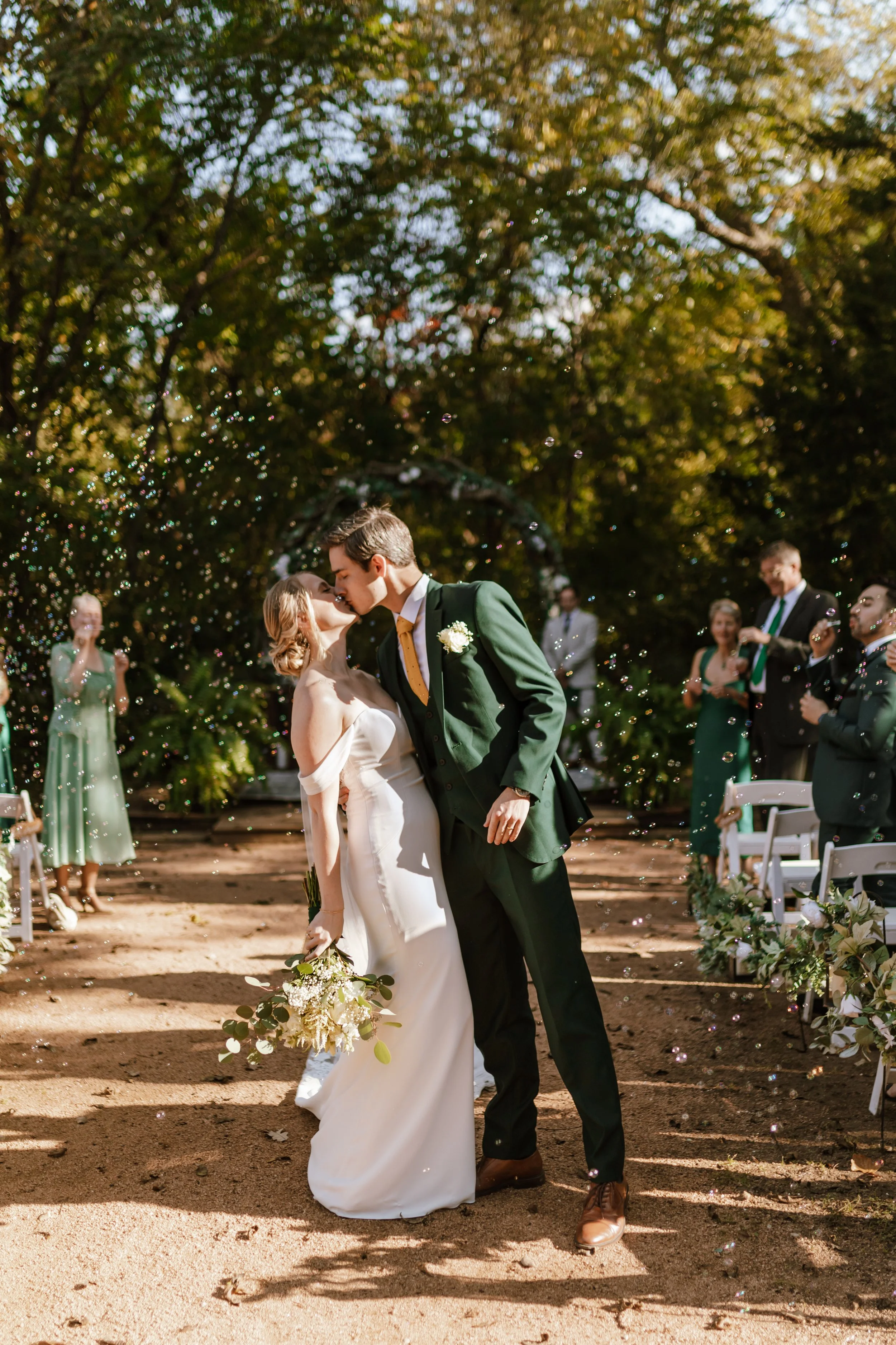 Hailey-Nicole-Creative-Dallas-Fort-Worth-Wedding-Photographer-sneaks-9.jpg