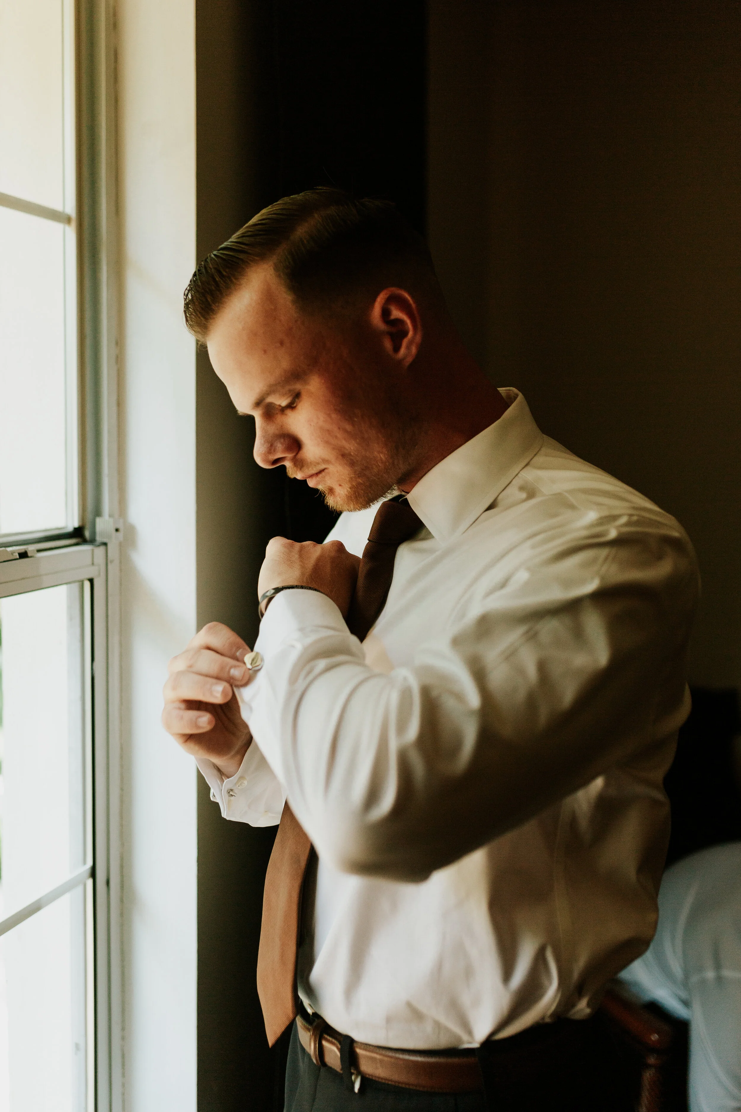 Hailey Nicole Creative modern, minimal, and romantic summer wedding at the Gardens at West Green in San Antonio, Texas