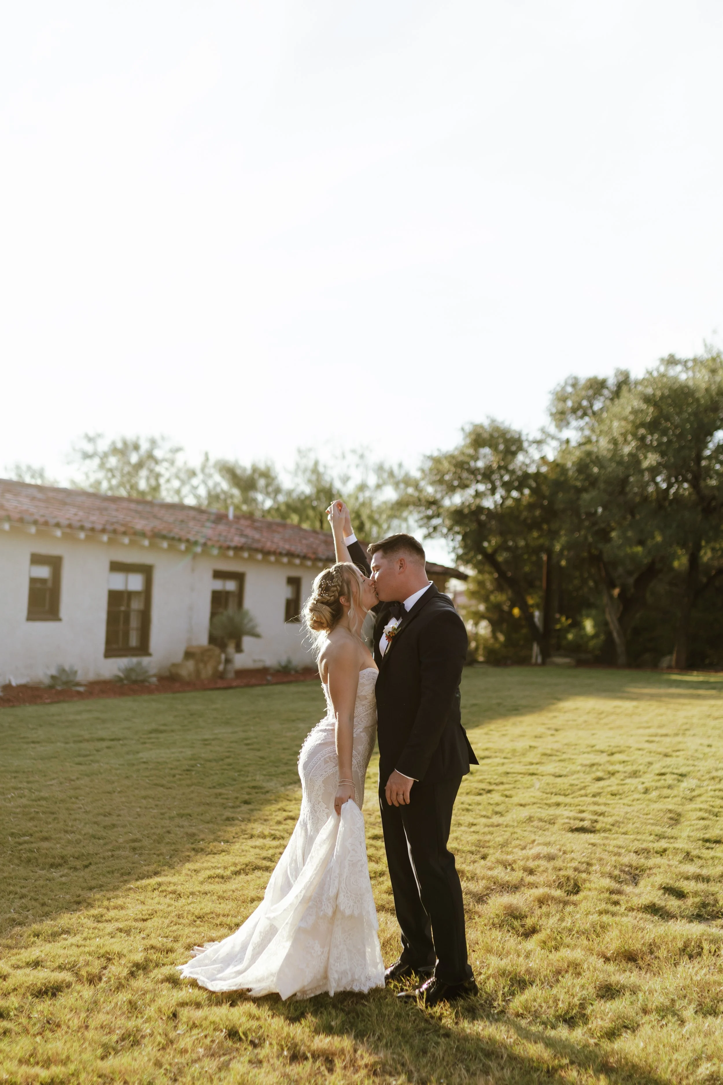 Hailey-Nicole-Creative-Dallas-Fort-Worth-Wedding-Photographer-The-Berkleys-509.jpg