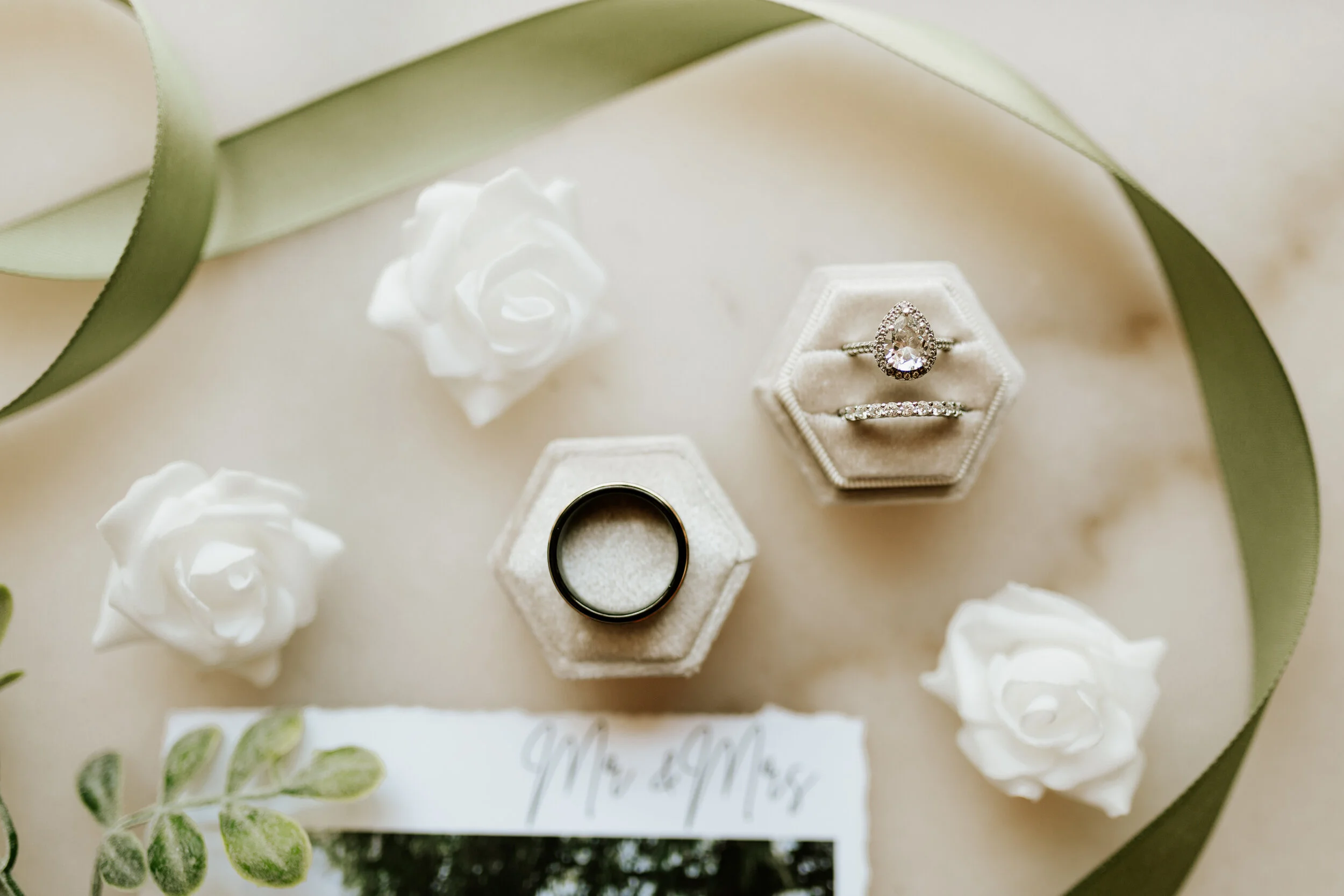 Hailey Nicole Creative modern, minimal, and romantic summer wedding at the Gardens at West Green in San Antonio, Texas