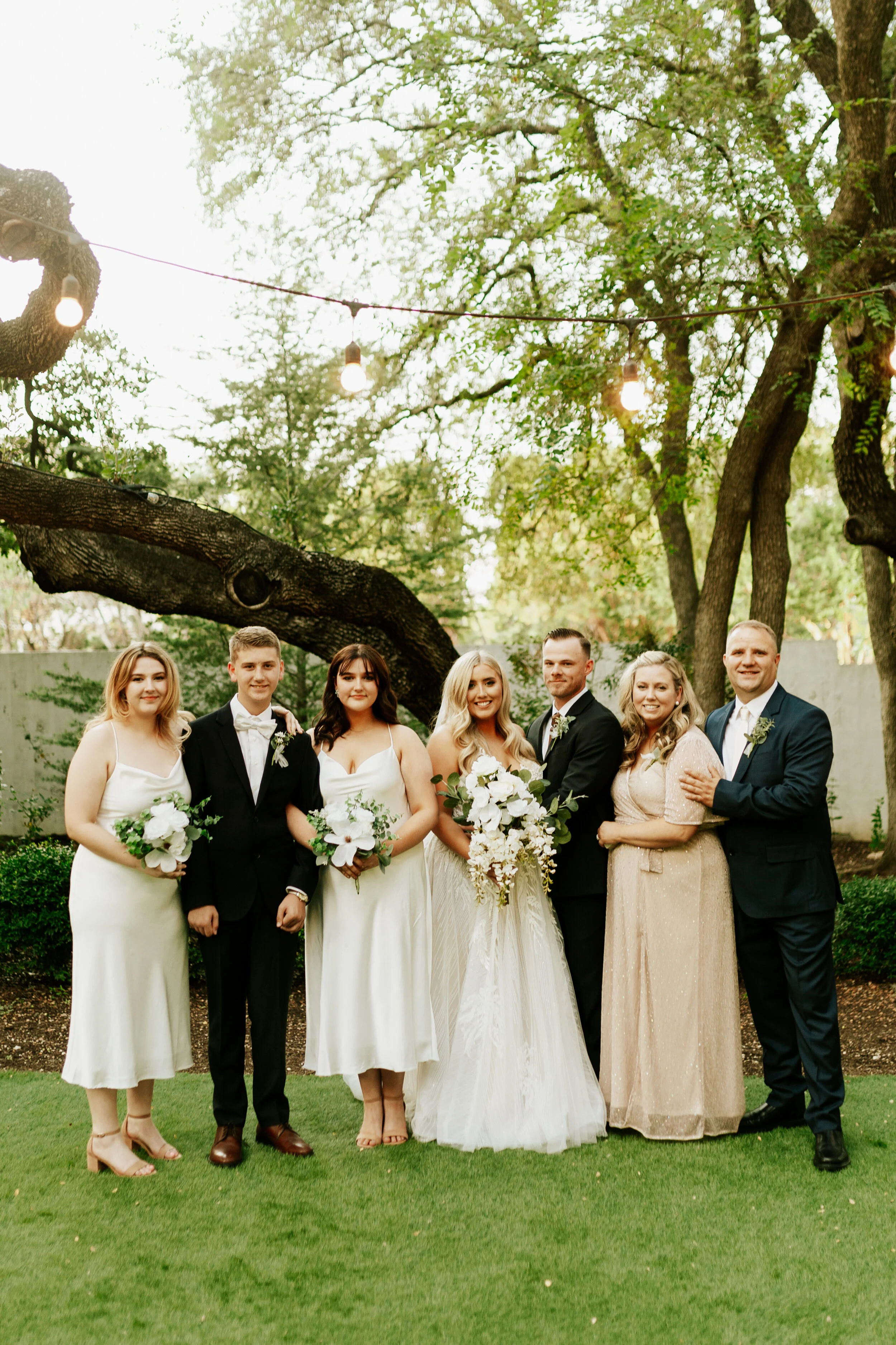 Hailey Nicole Creative modern, minimal, and romantic summer wedding at the Gardens at West Green in San Antonio, Texas