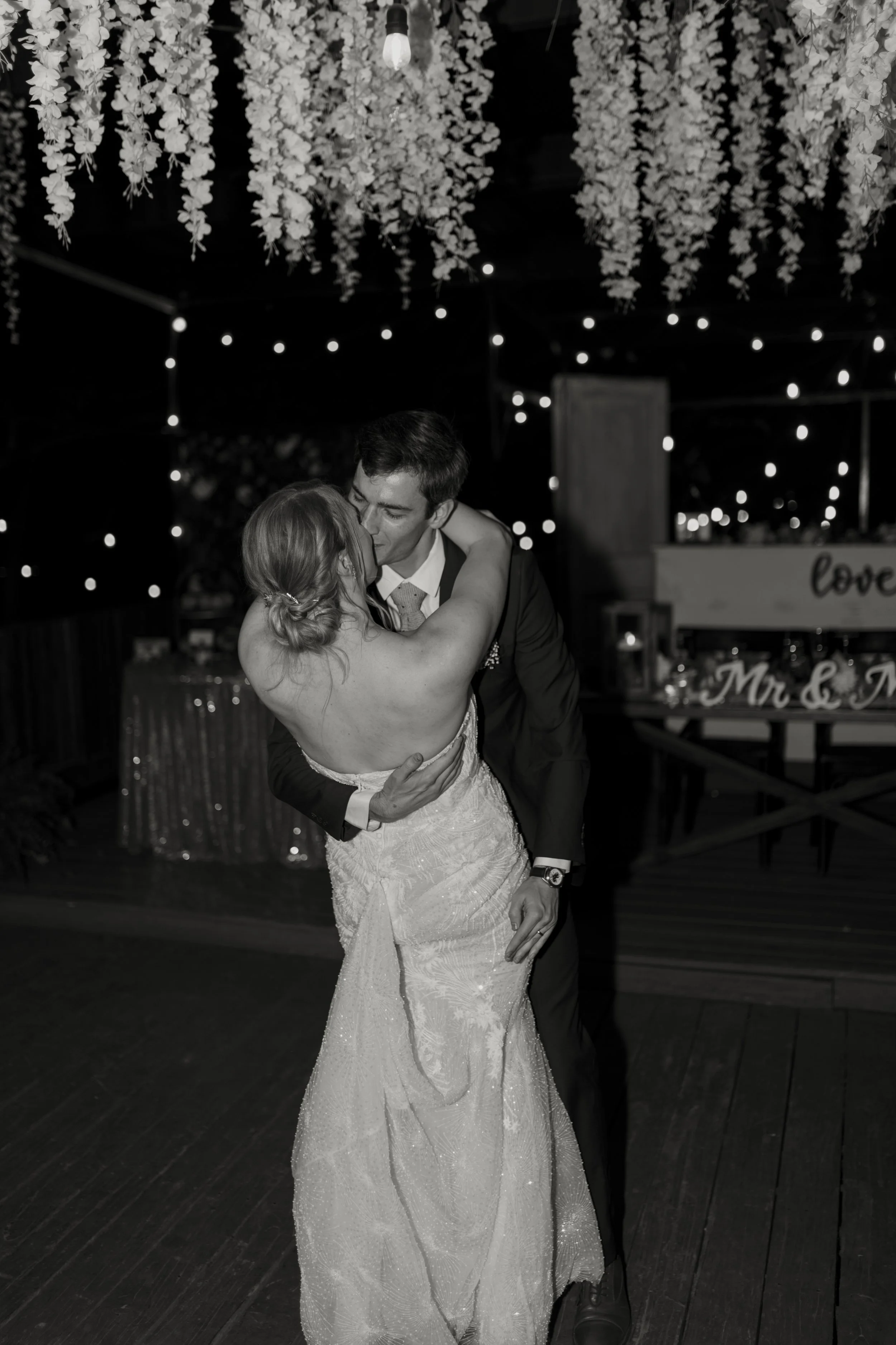 Hailey-Nicole-Creative-Dallas-Fort-Worth-Wedding-Photographer-The-Barbers-678.jpg