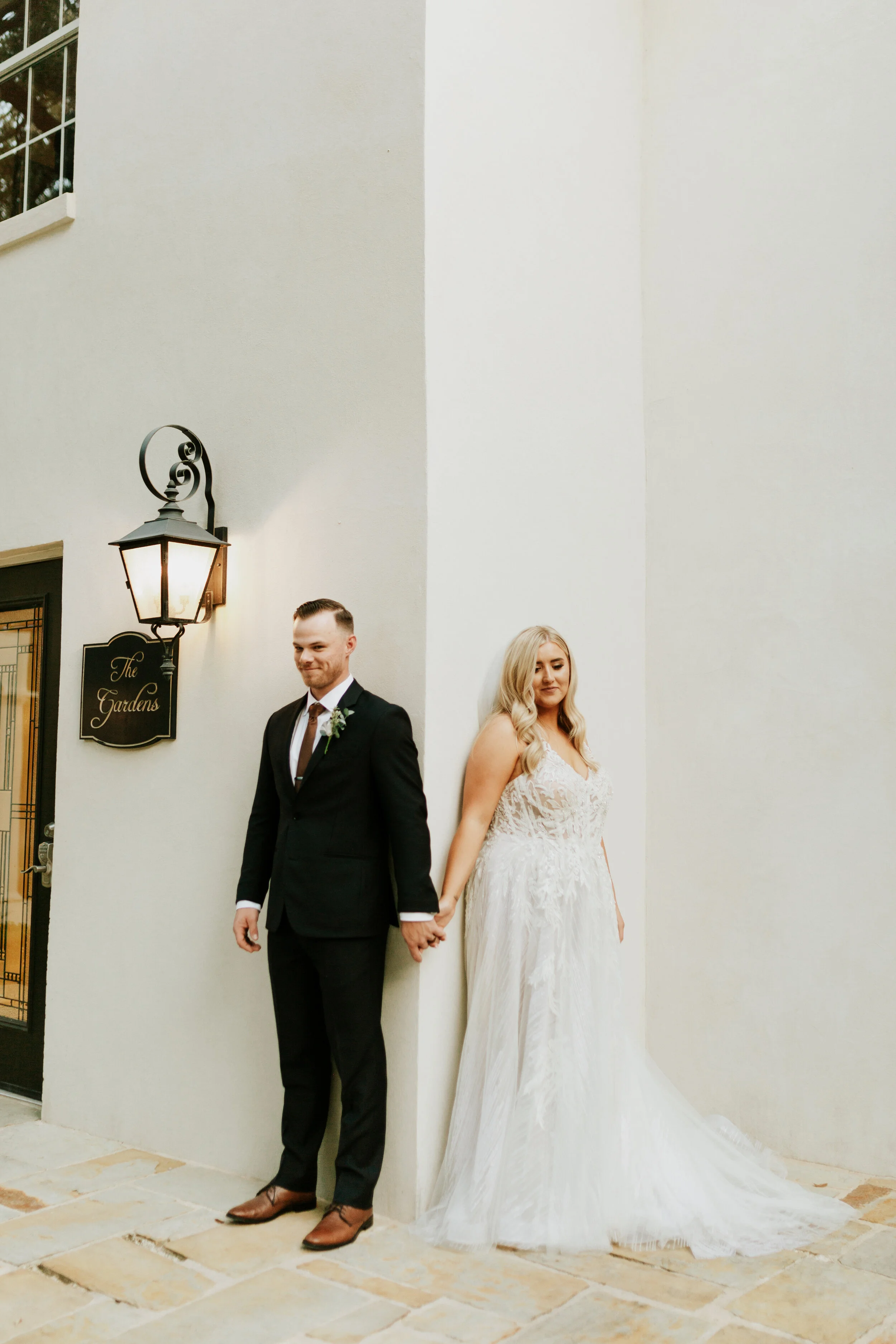 Hailey Nicole Creative modern, minimal, and romantic summer wedding at the Gardens at West Green in San Antonio, Texas