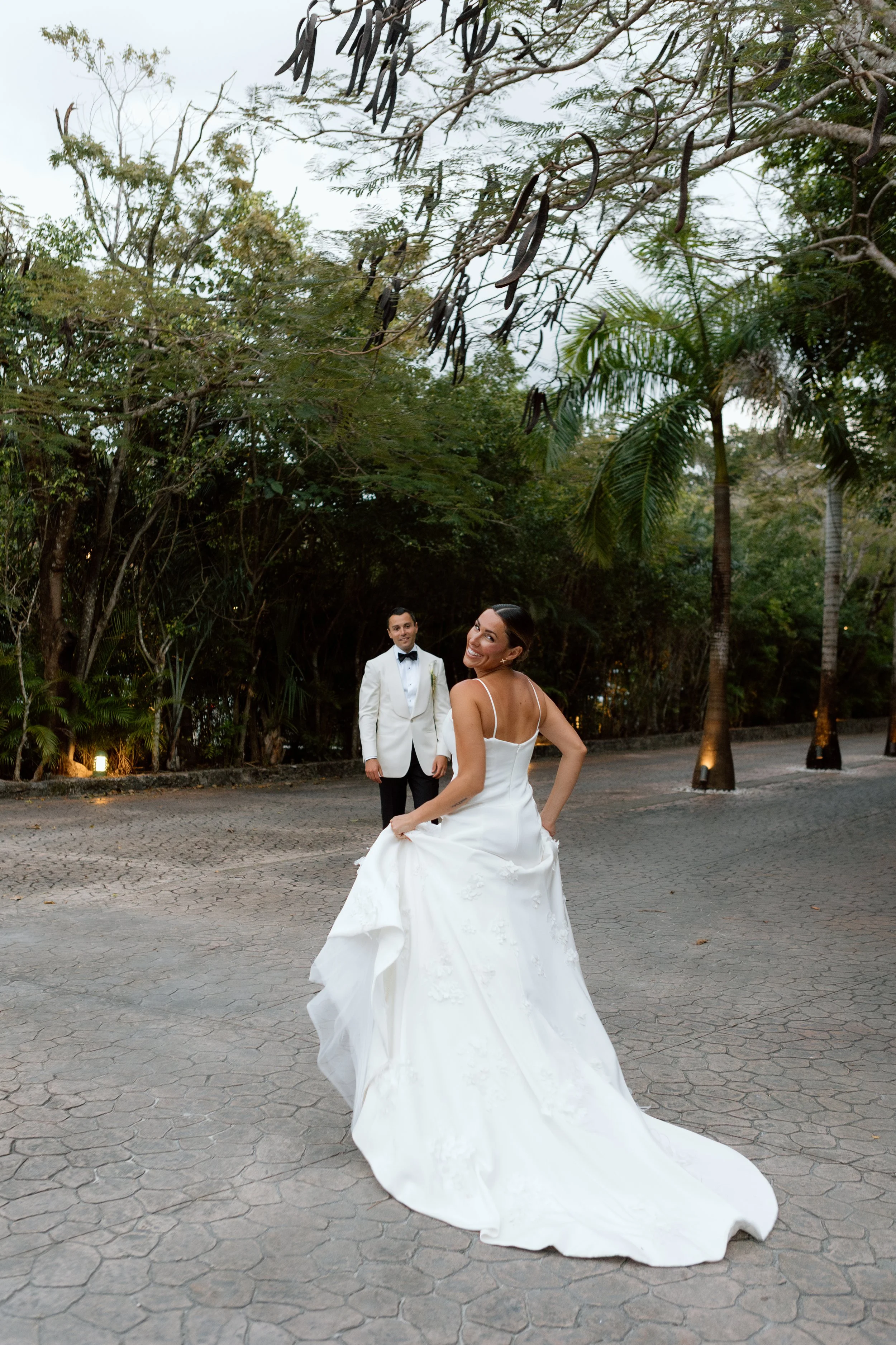 By-Hailey-Nicole-Photo-high-end-luxury-DFW-Texas-Destination-wedding-Photographer-Mexico-Cozumel-sneaks-73.jpg