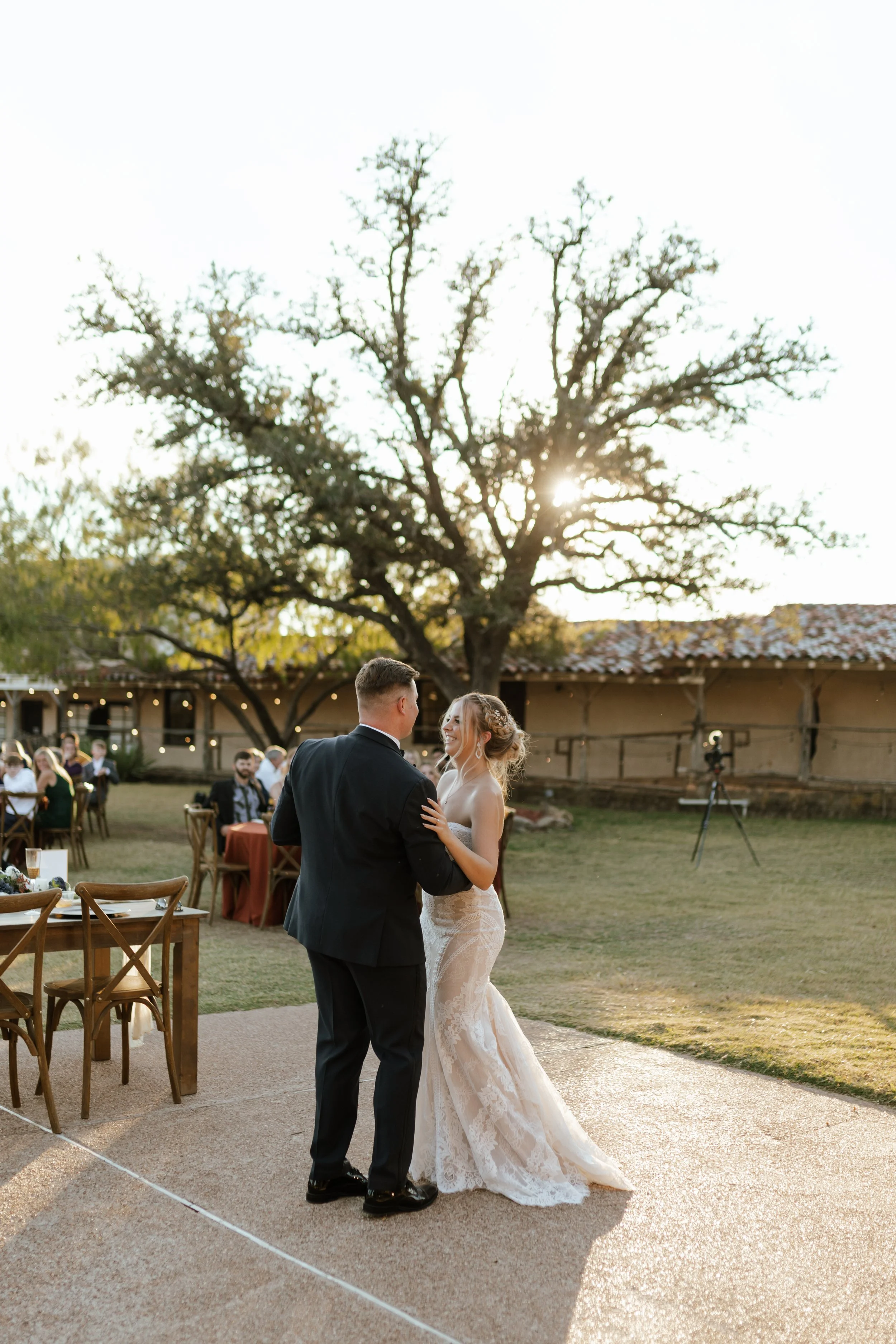 Hailey-Nicole-Creative-Dallas-Fort-Worth-Wedding-Photographer-The-Berkleys-585.jpg