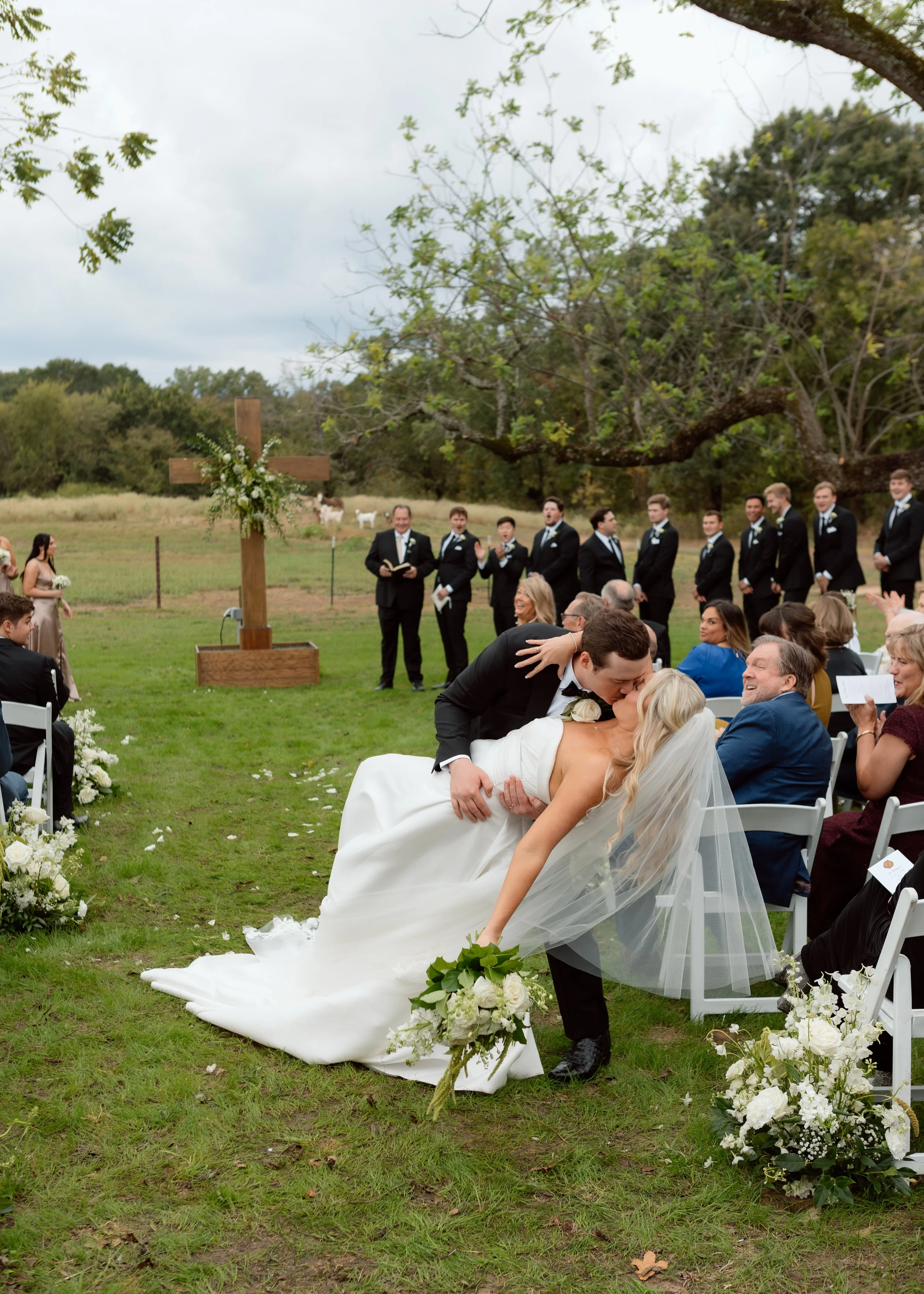 By-Hailey-Nicole-Photo-DFW-Texas-wedding-Photographer-sneaks-9.jpg