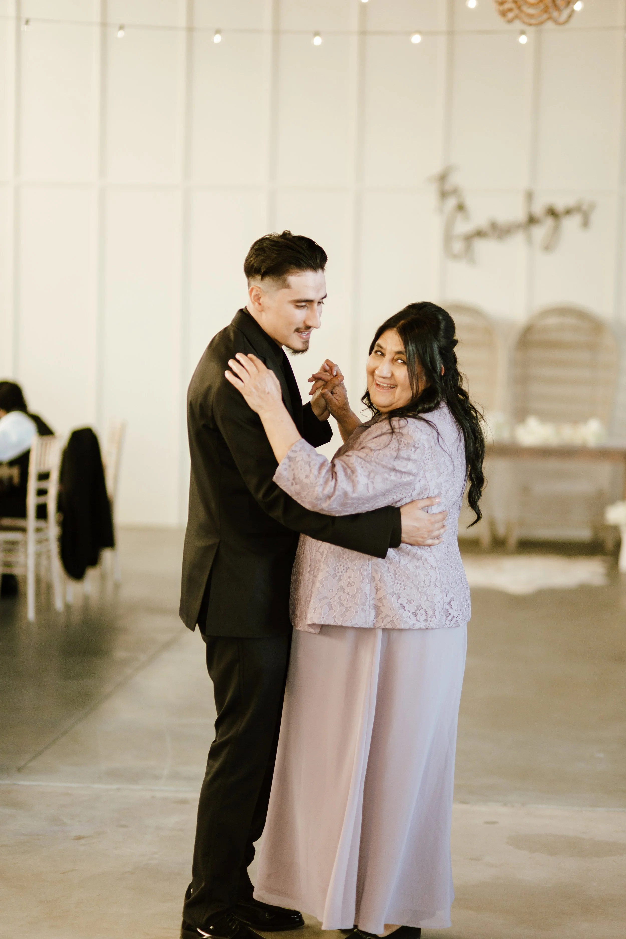 Hailey Nicole Creative | North Texas Western + Wedding Photographer | Rustic Boho Wedding in Tri-Cities, WA at Willow Inspired