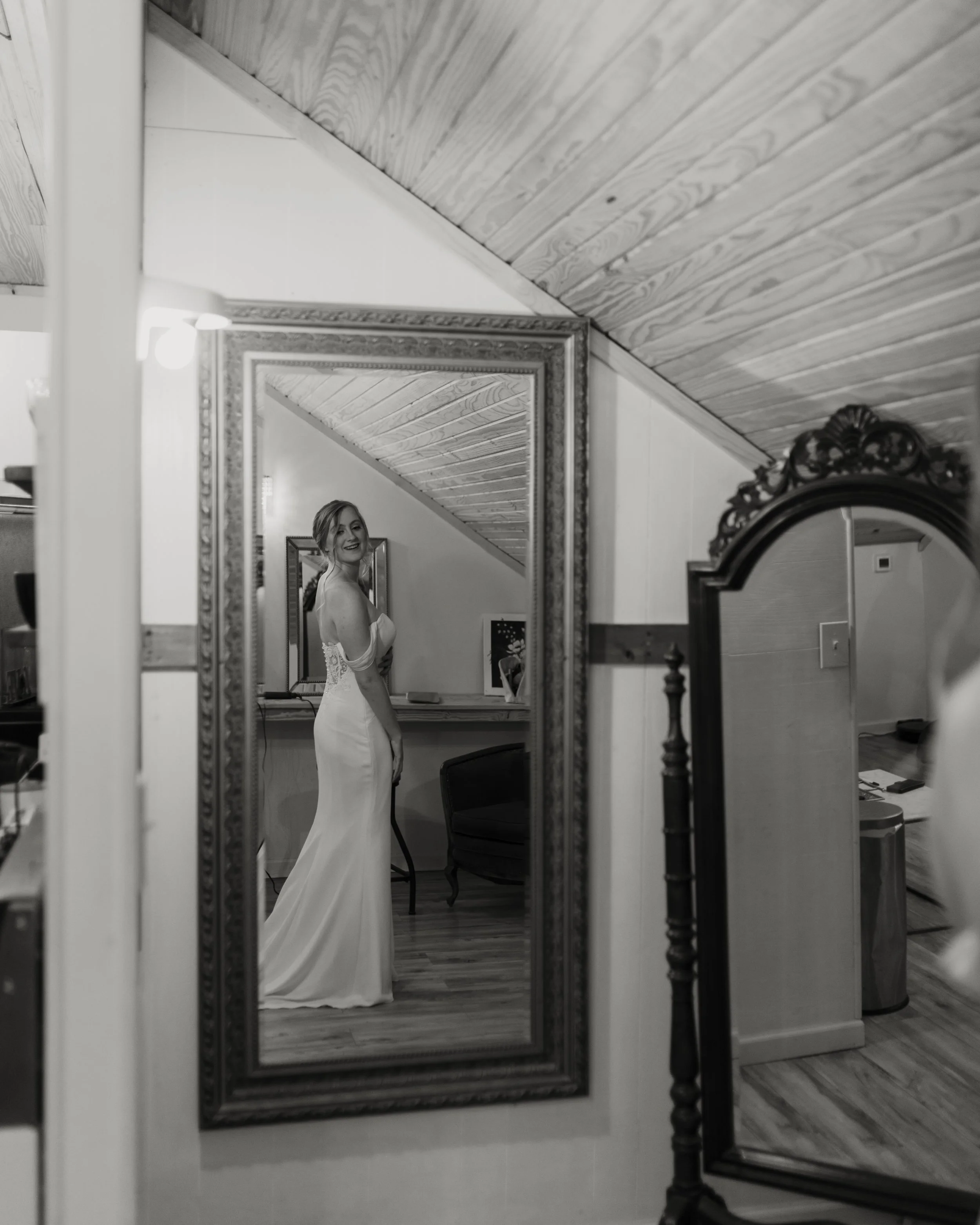 Hailey-Nicole-Creative-Dallas-Fort-Worth-Wedding-Photographer-The-Barbers-152.jpg