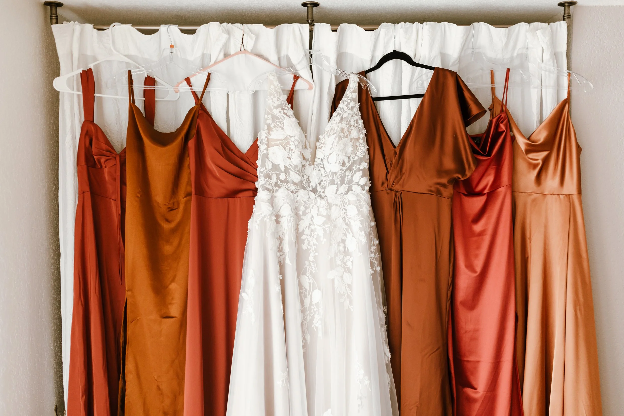 Hailey Nicole Creative | North Texas Western + Wedding Photographer | Rustic Boho Wedding in Tri-Cities, WA at Willow Inspired