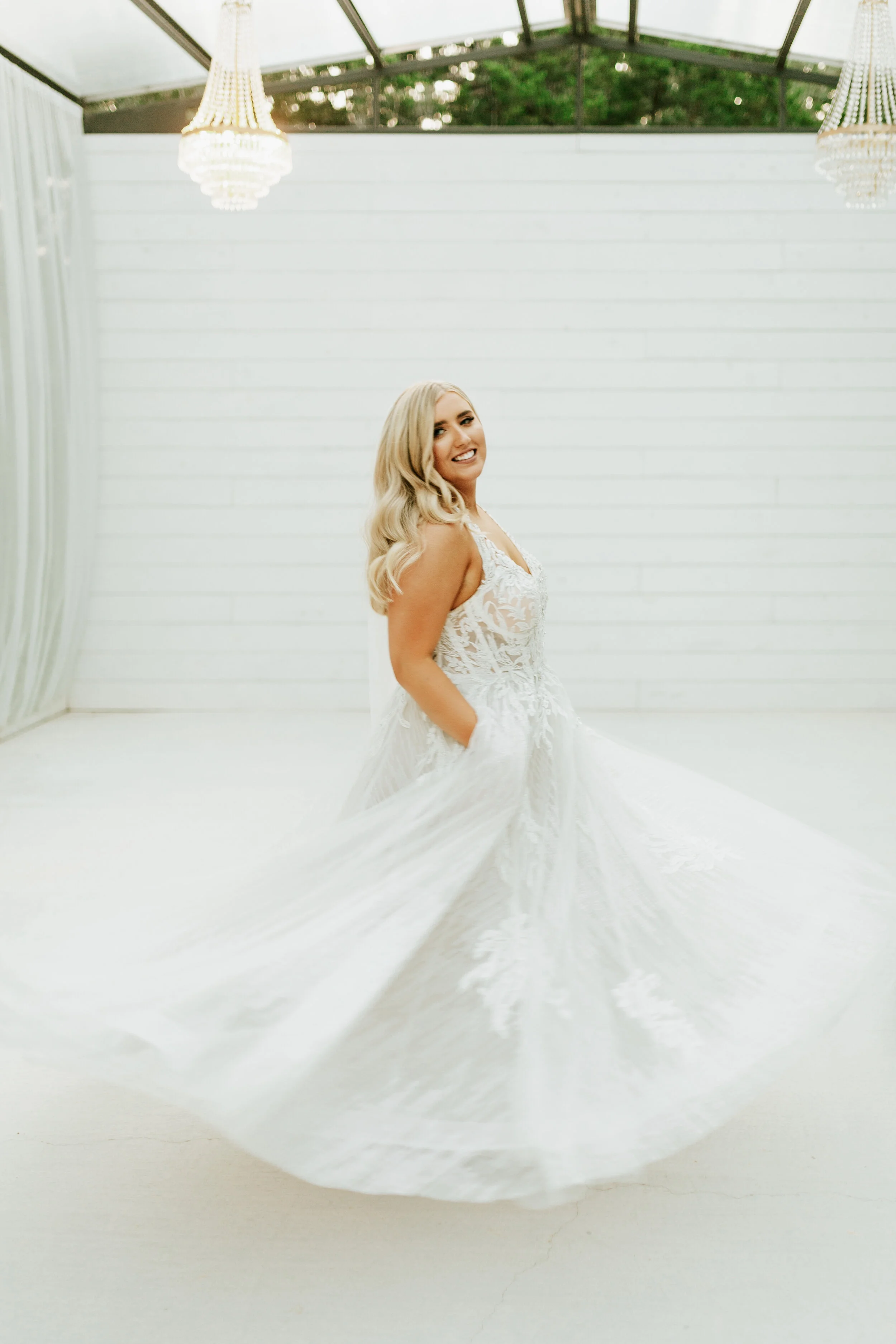 Hailey Nicole Creative modern, minimal, and romantic summer wedding at the Gardens at West Green in San Antonio, Texas