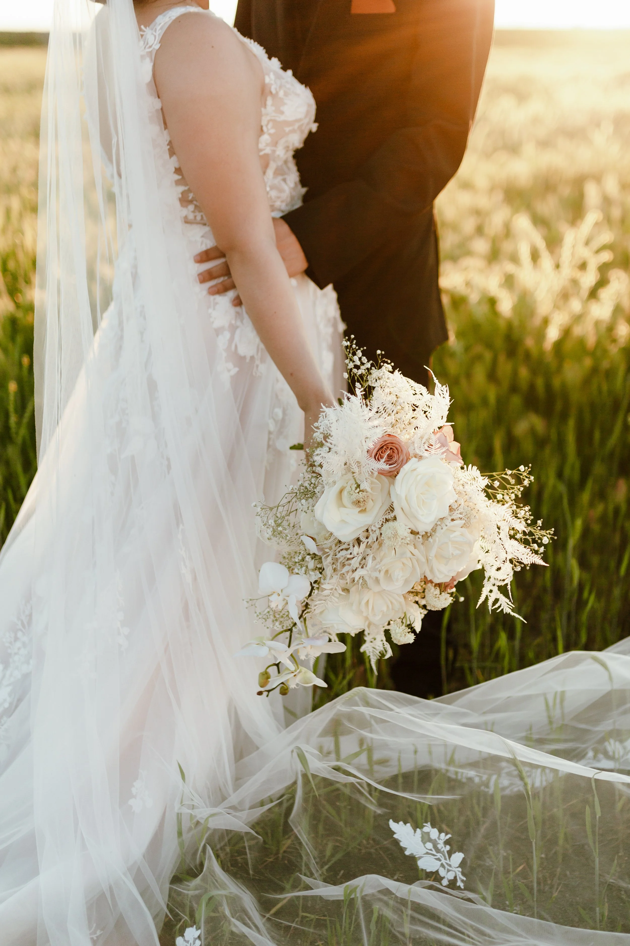 Hailey Nicole Creative | North Texas Western + Wedding Photographer | Rustic Boho Wedding in Tri-Cities, WA at Willow Inspired