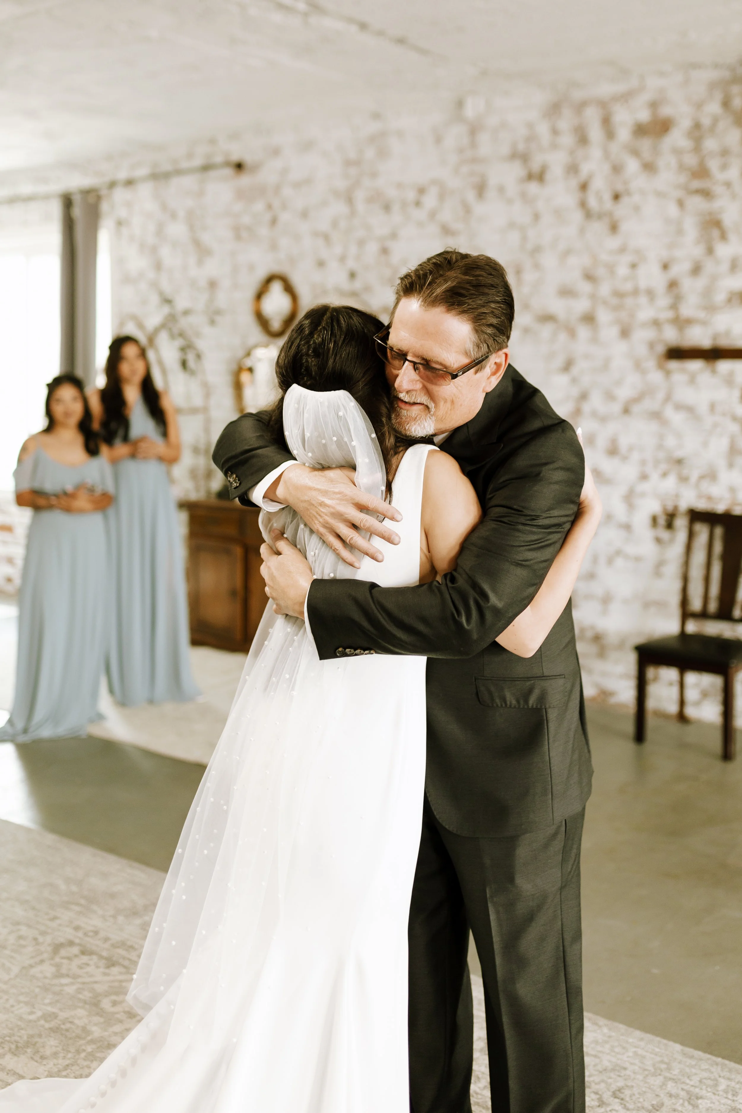 Hailey Nicole Creative | Minimal and Industrial Wedding photography at the Eagle Historic Warehouse in Hilsboro, Texas | DFW Wedding and Engagement Photographer