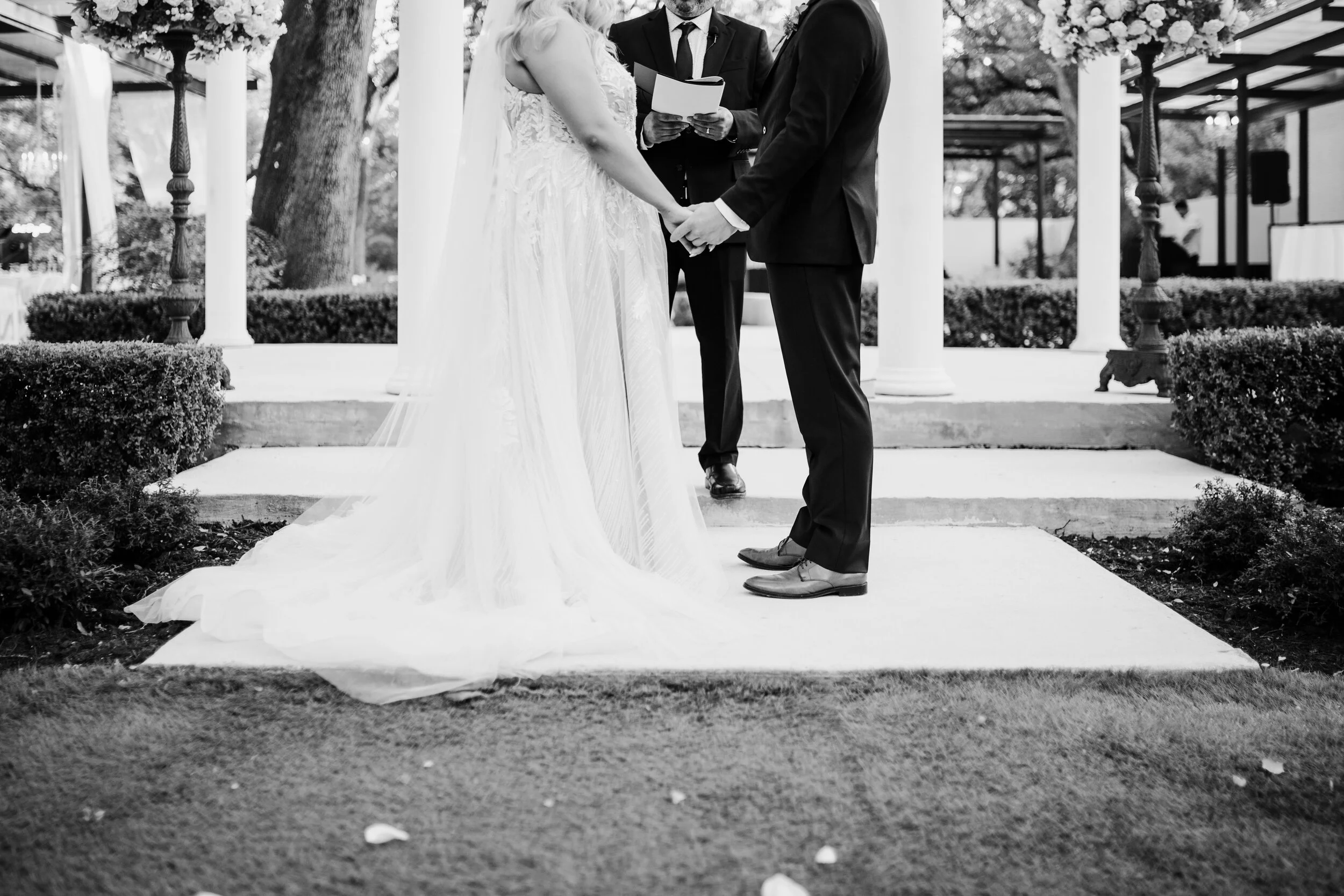 Hailey Nicole Creative modern, minimal, and romantic summer wedding at the Gardens at West Green in San Antonio, Texas