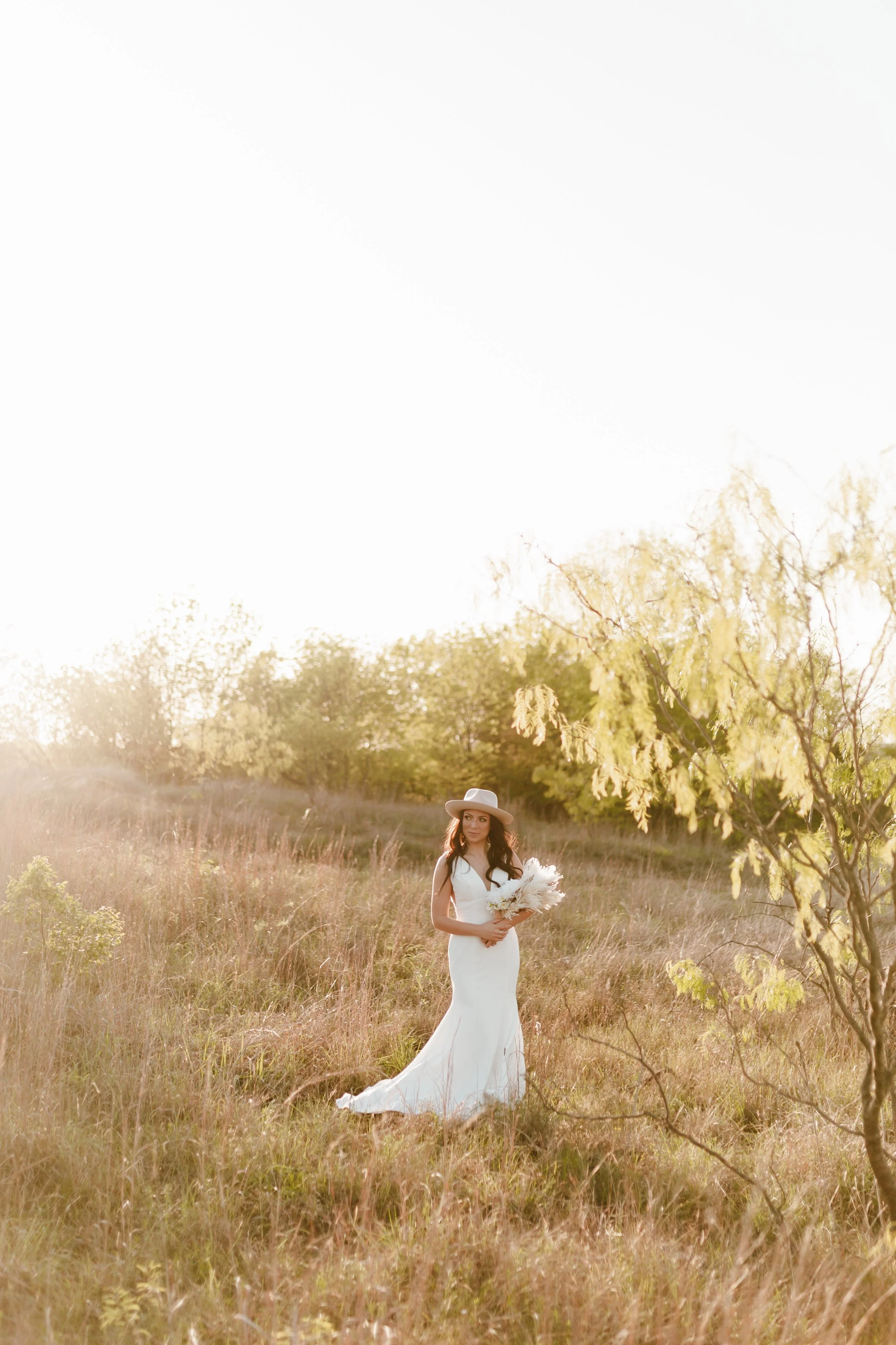 Hailey Nicole Creative | DFW Wedding Photographer | Tandy Hills Bridal Photography in Fort Worth, Texas