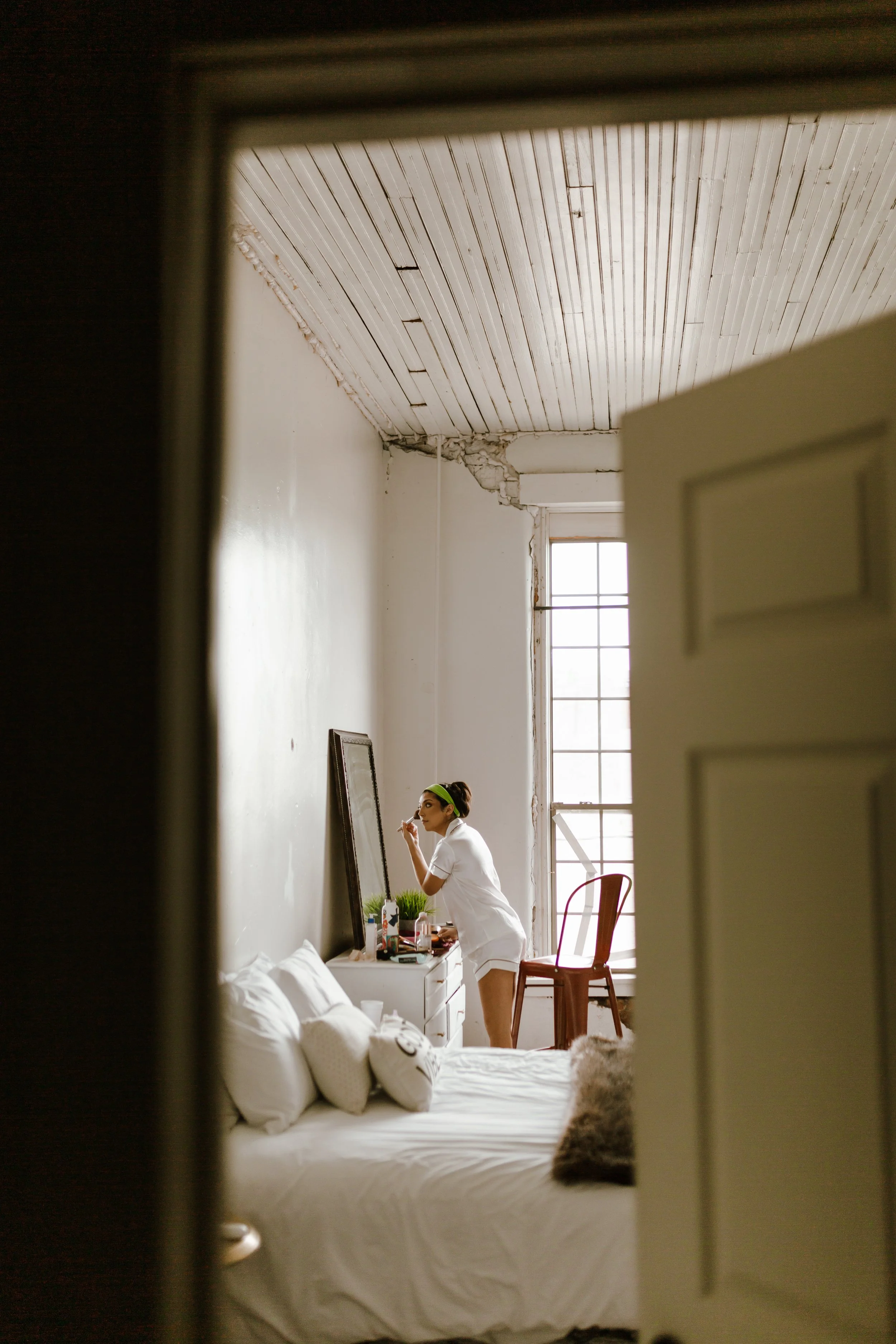 Hailey Nicole Creative | Minimal and Industrial Wedding photography at the Eagle Historic Warehouse in Hilsboro, Texas | DFW Wedding and Engagement Photographer
