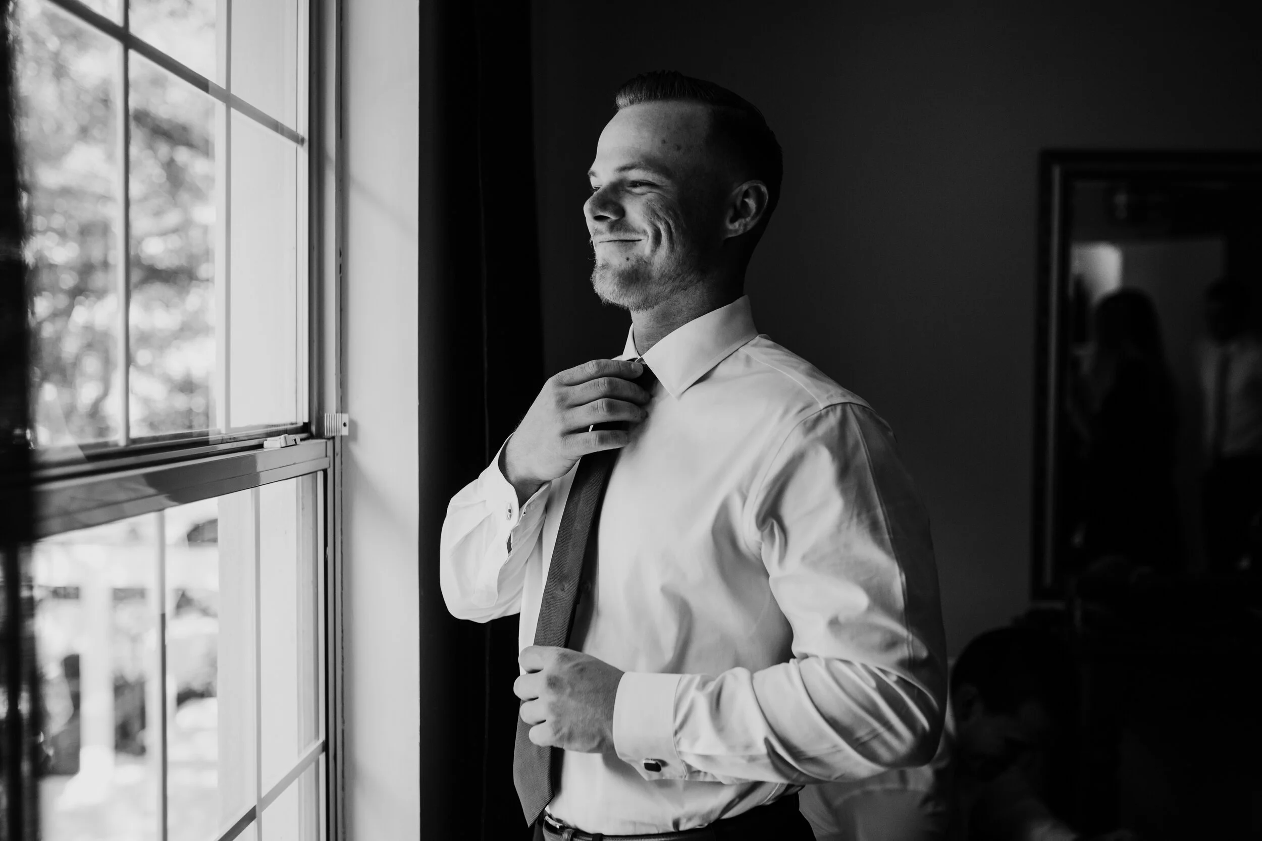 Hailey Nicole Creative modern, minimal, and romantic summer wedding at the Gardens at West Green in San Antonio, Texas