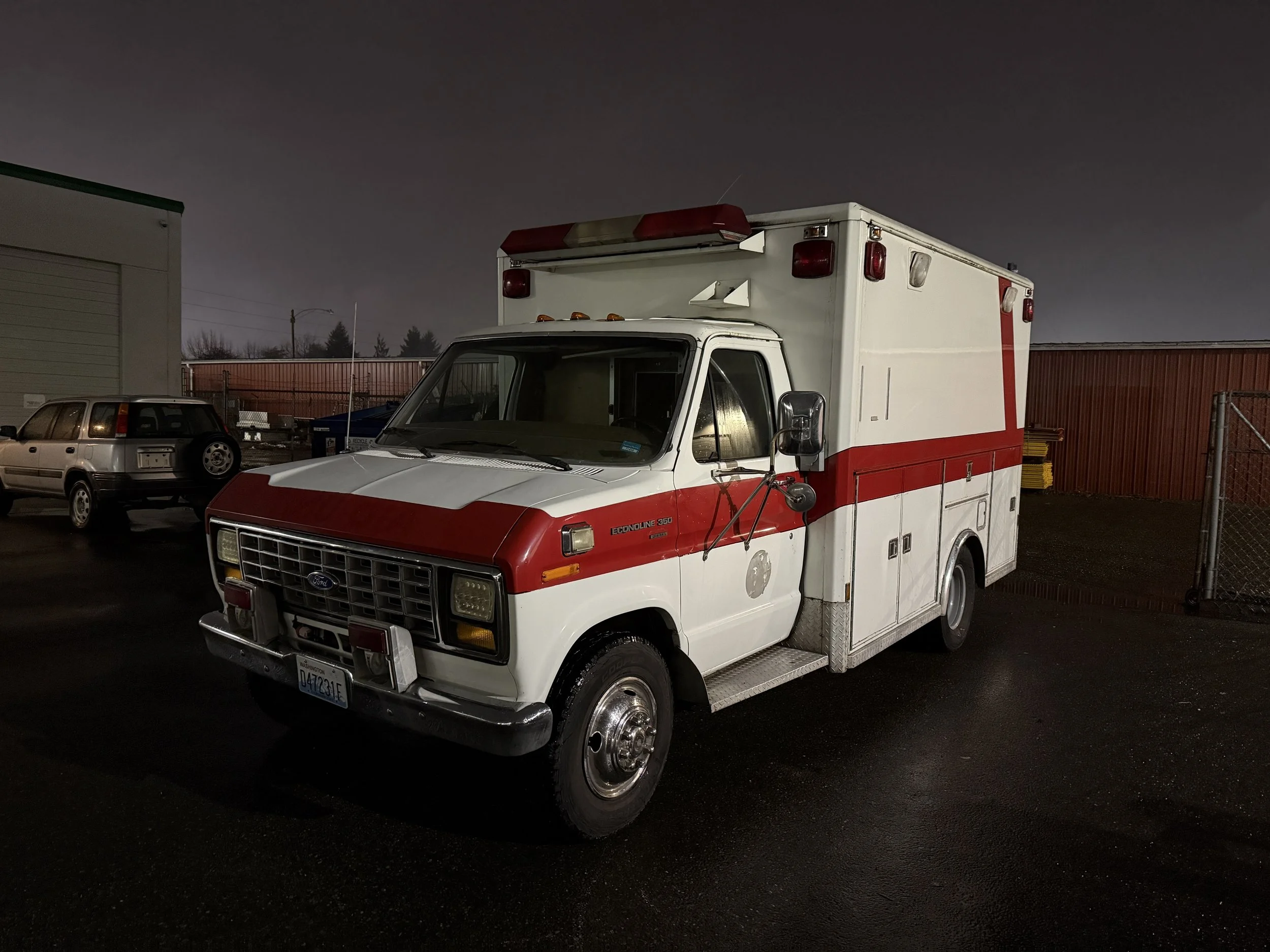 1990 Ford E350 Ambulance (7.3 idi)