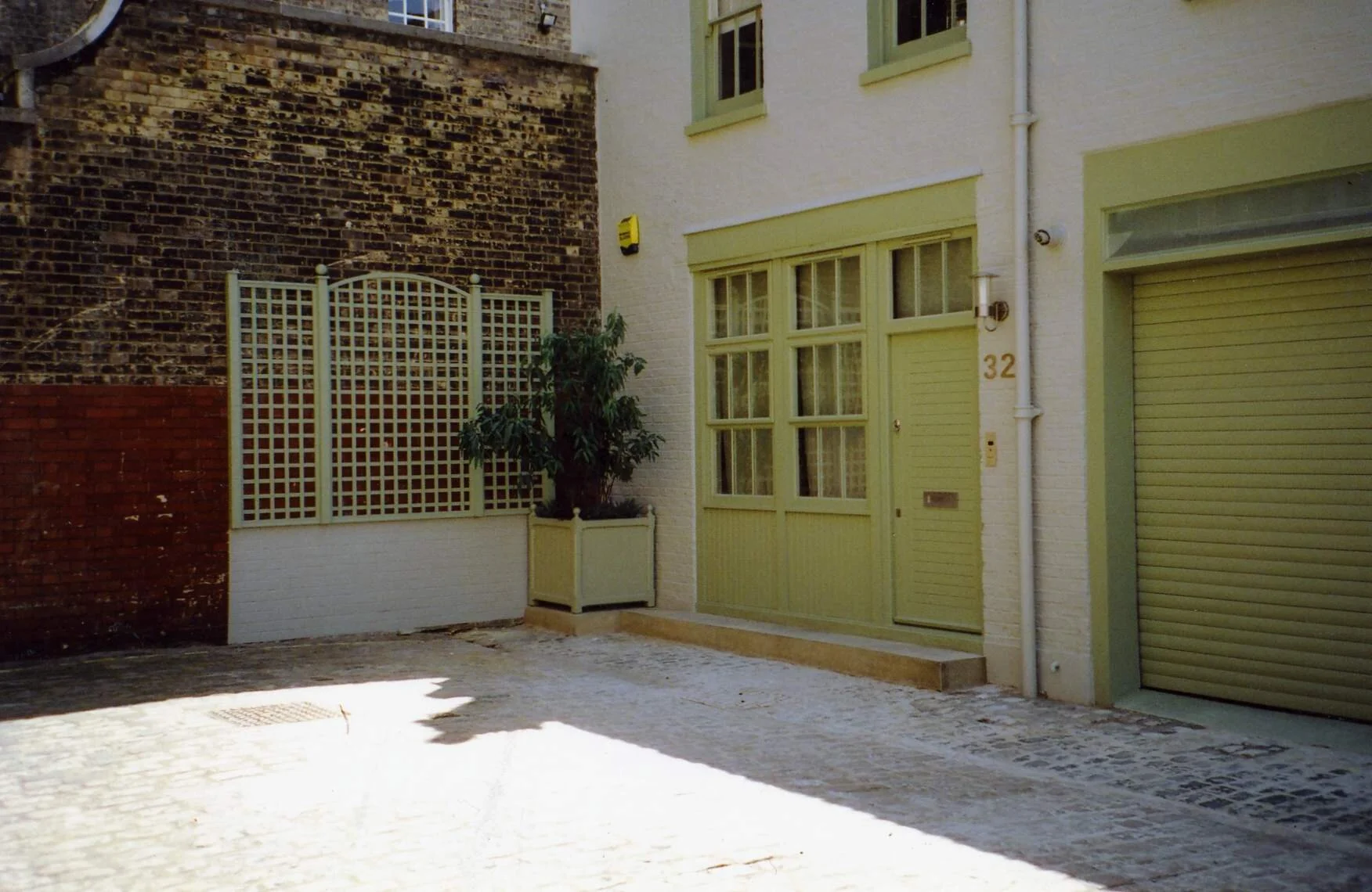 file 12037.jpg