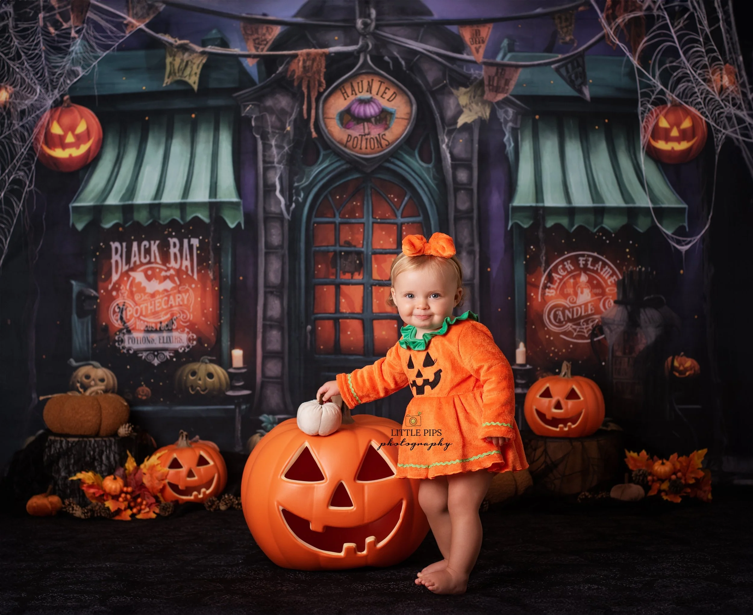 ElsieHalloween1.jpg (Copy)