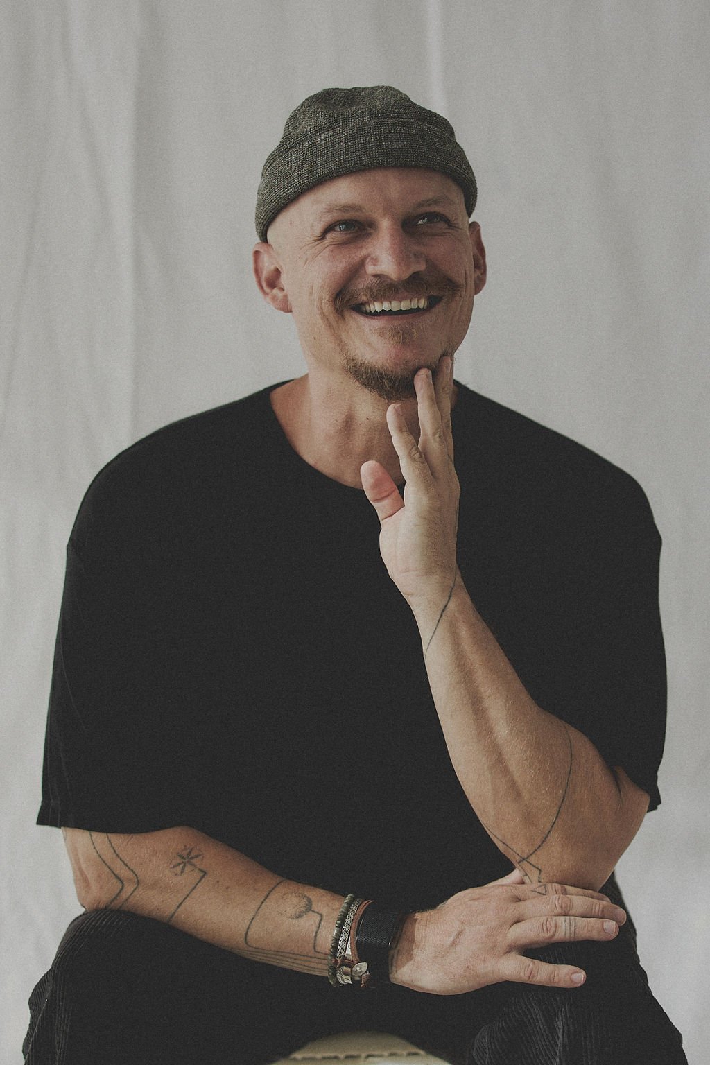JAMESATTHESTUDIOS0030V2.jpg