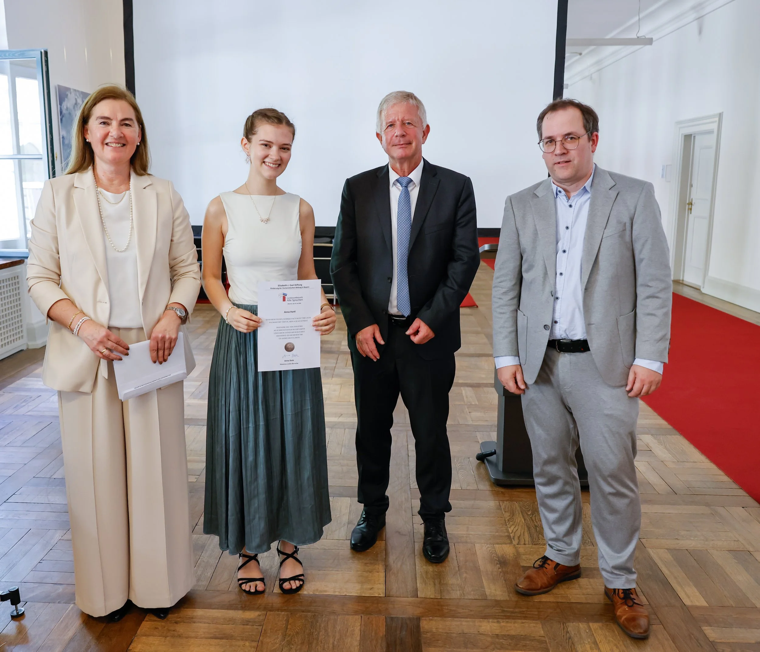 Landessiegerin Anna Hartl vom Gymnasium bei St. Stephan Augsburg