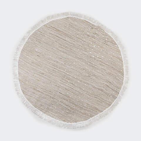 Circular rugs with fringe 1.8m / 5.9ft. (Dia.)
$20 per item