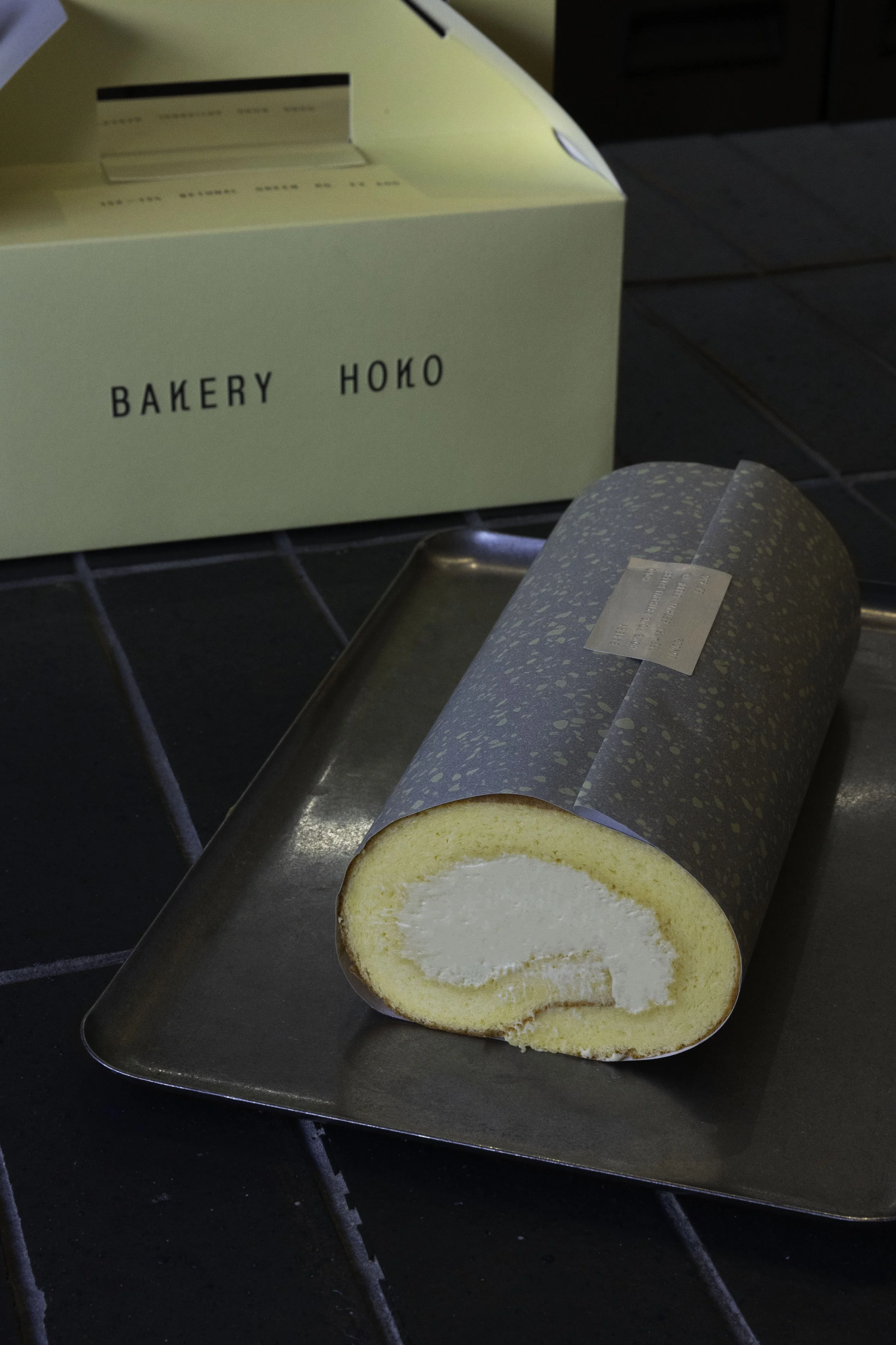 Bakery-HOKO-Swiss-Roll-Whole-2.jpg