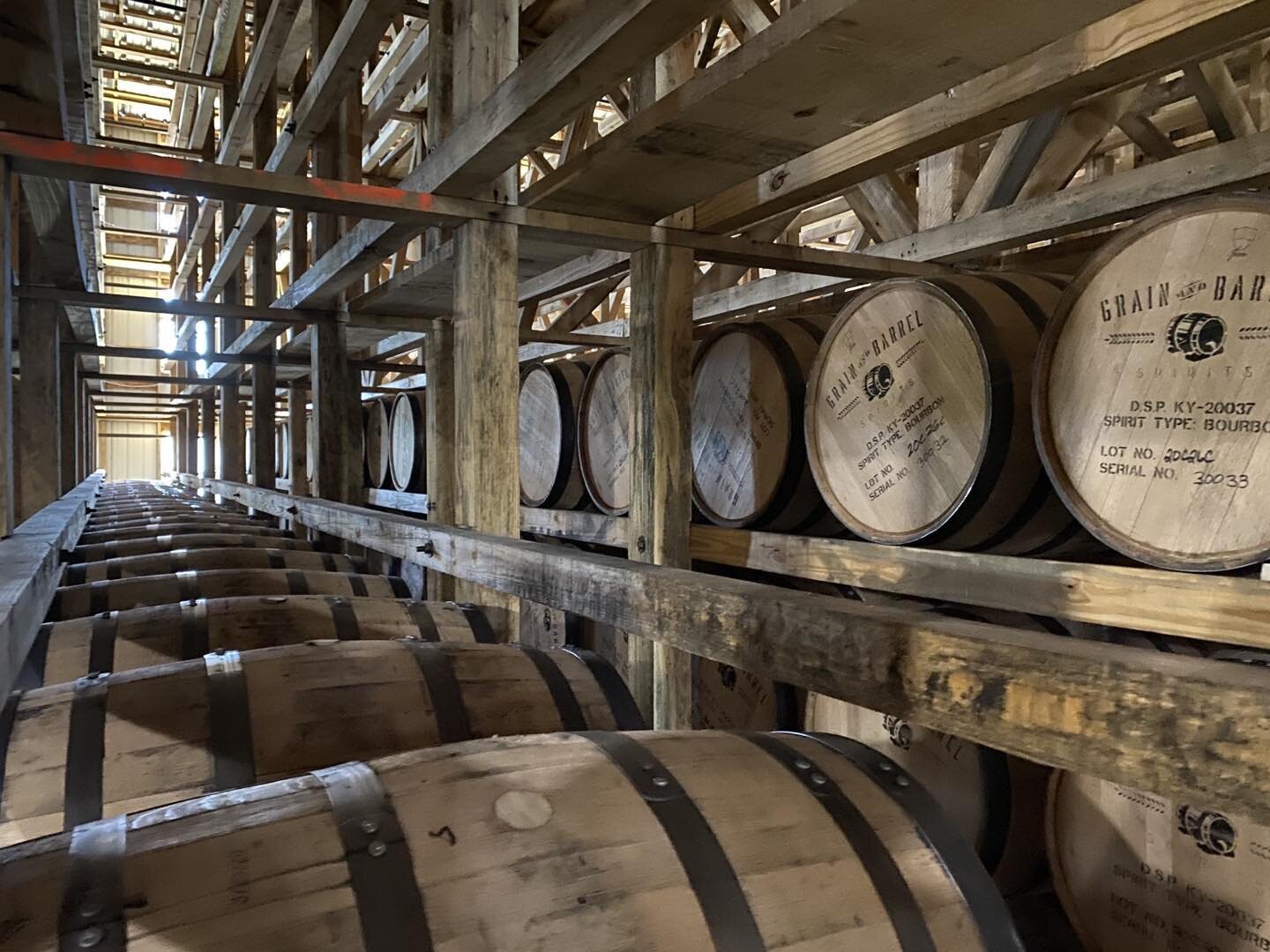 Cheers to the weekend. Drink more whiskey. We like building barrels. 🥃 🥃 #whiskey #bourbon #distilling #53gallon #wvbarrels #whiteoak #whisky #rickhouse @bardstownbourbonco @chickencockwhiskey