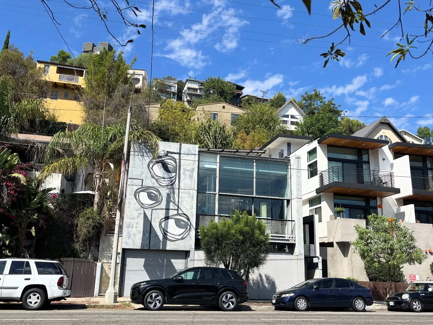 Eyeheads on Hyperion 📷 2025 #eyeheads #booleep #2012 #fbf #mural #silverlake #bw #losangeles 🙏 @ngocapella @brockharris