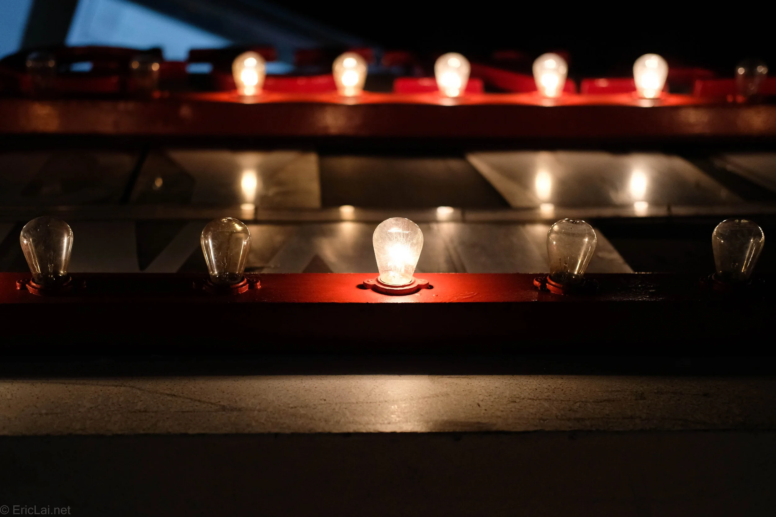 Marquee Lightbulb-9728.jpg