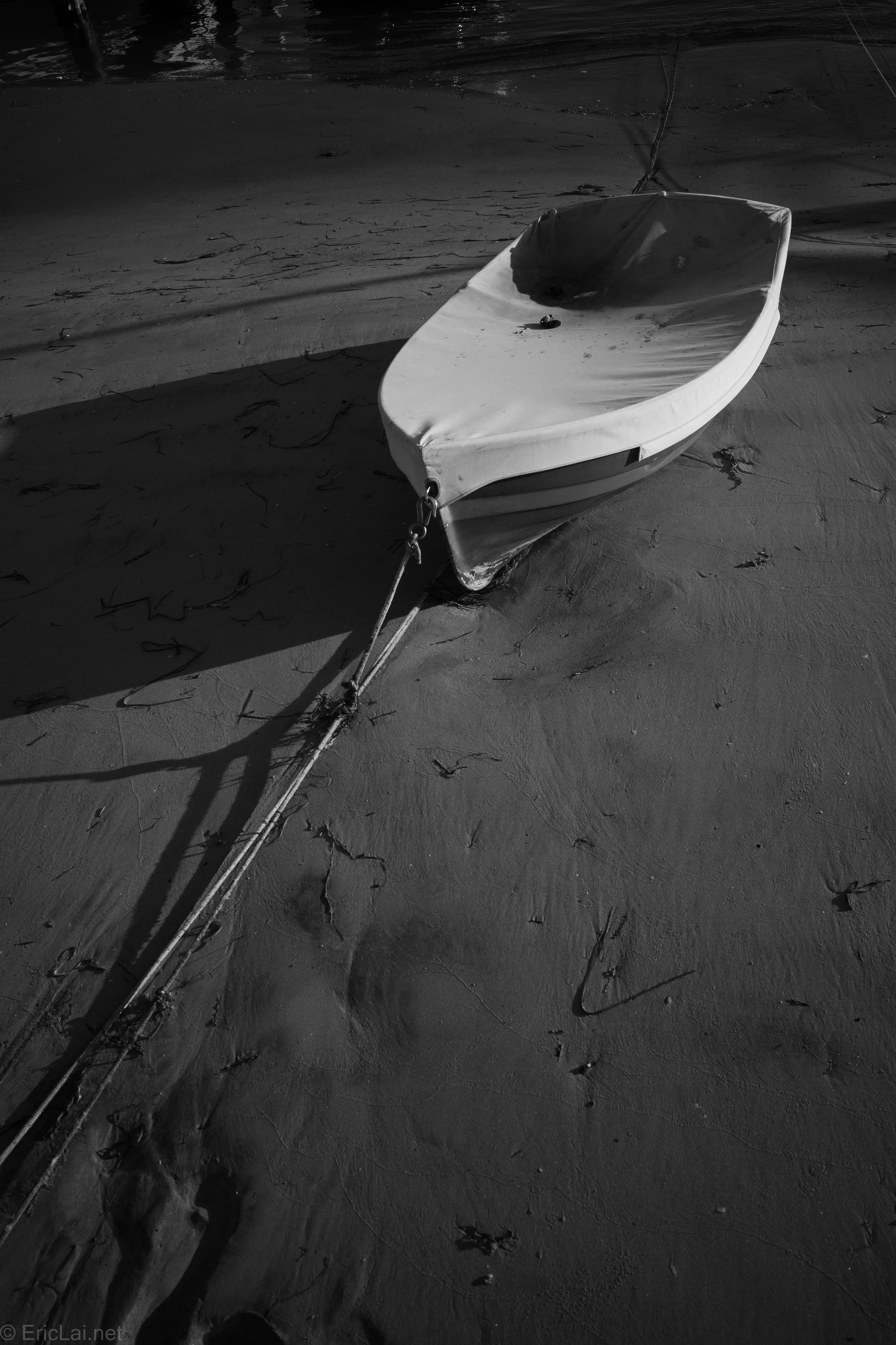 Boat at Low Tide-0001408.jpg