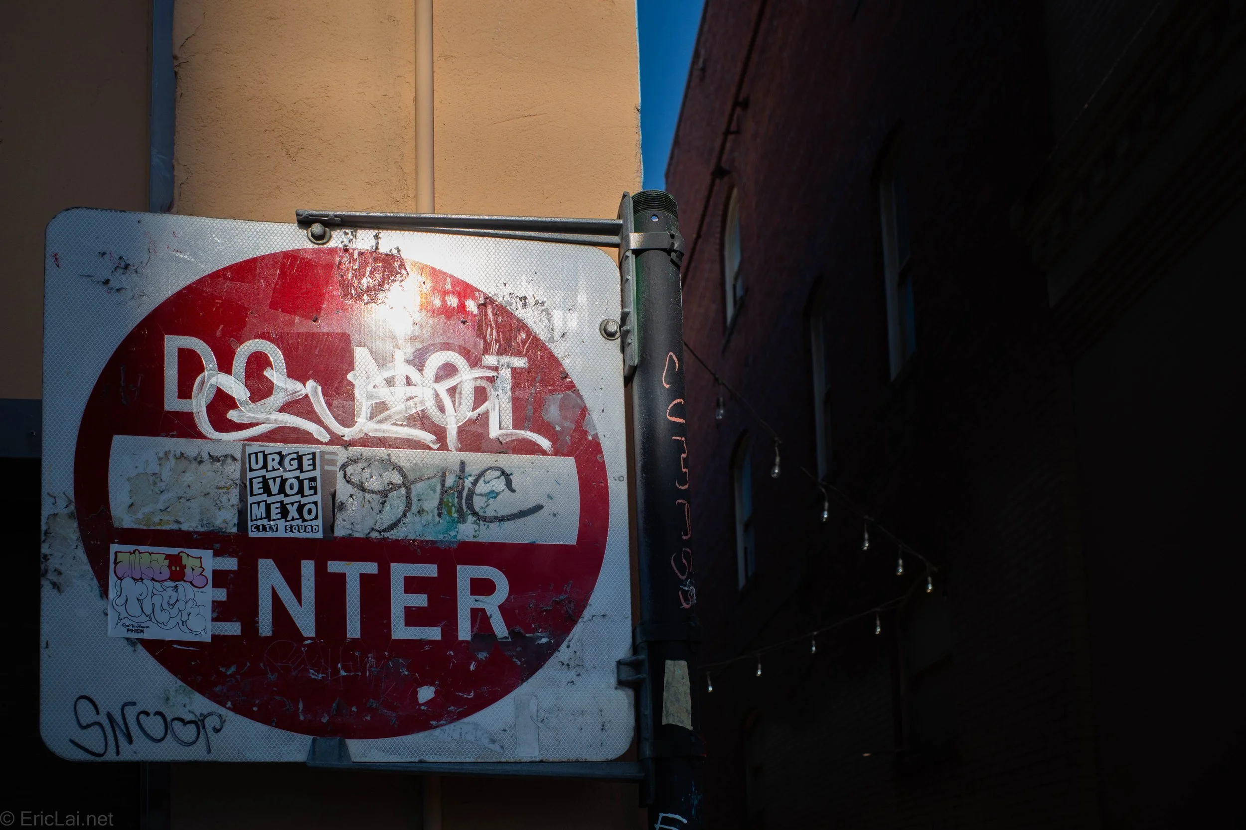 Do Not Enter the Alley-0001266.jpg