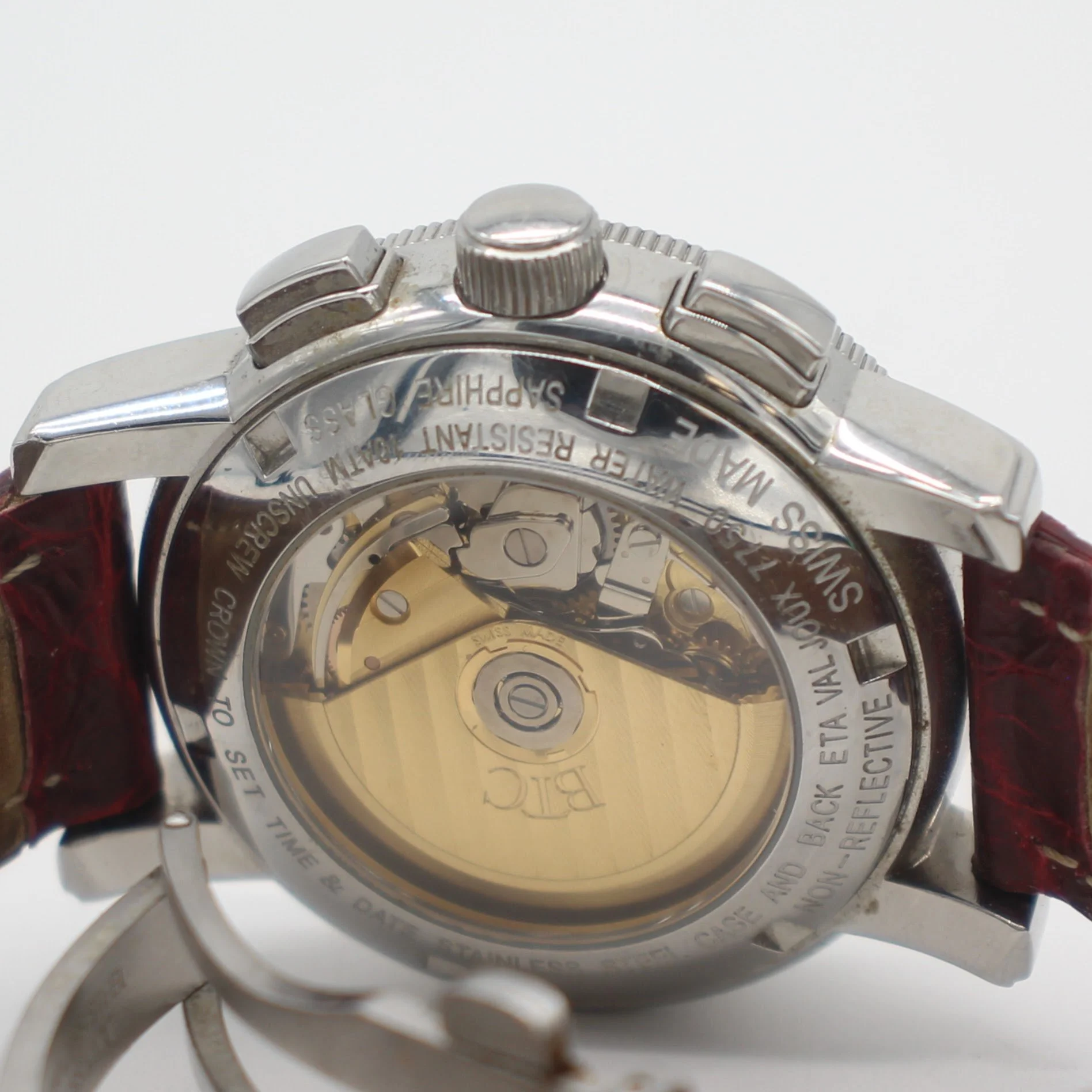 A shot of the watch back, prioritizing important information.