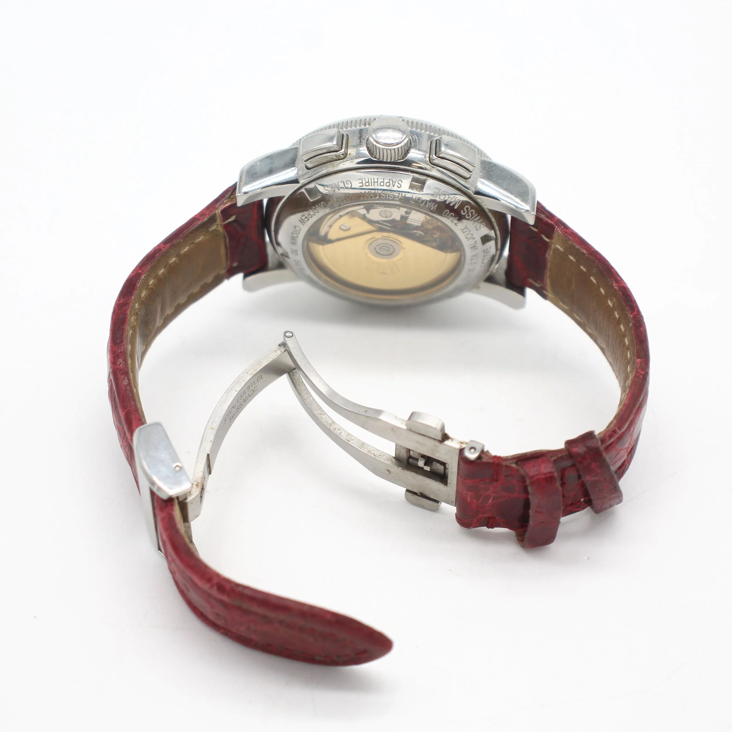 A shot of the strap/clasp open