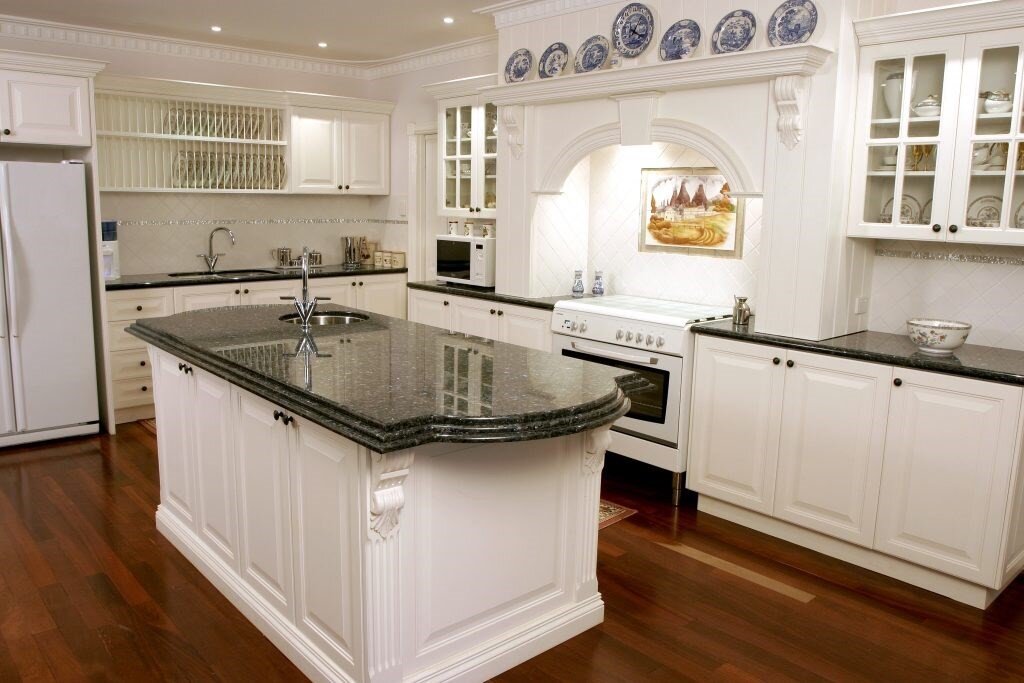 marble-and-blue-plates-kitchen-3-1024x683-w1024-o.jpg