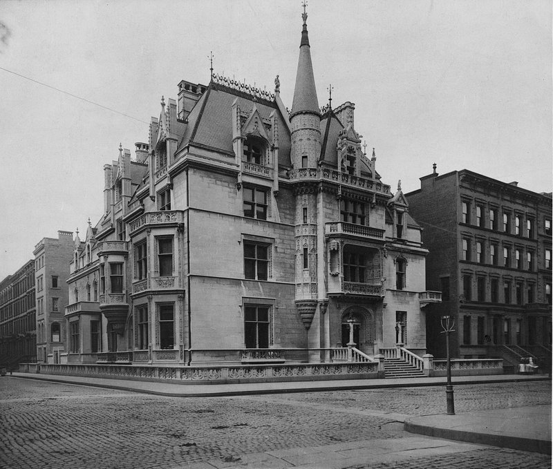 William-Kissam-Vanderbilt-House-660-Fifth-Avenue-Demolished-NYC-copy.jpg