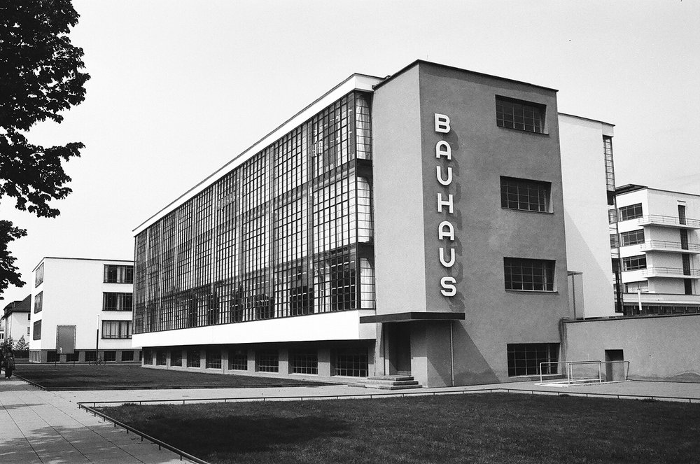 4_Bauhaus_Dessau_Nate_Robert_via_Flickr_CC_BY_2.0.jpg