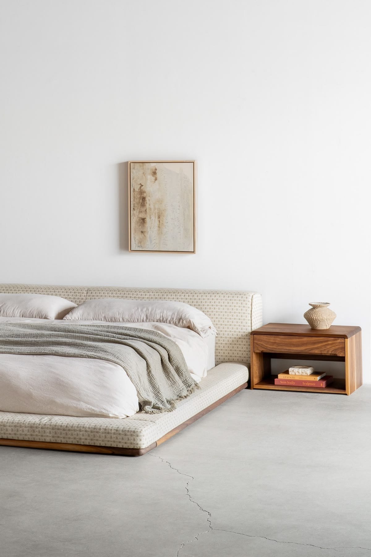 Studio Bisson - Decorating a bedroom